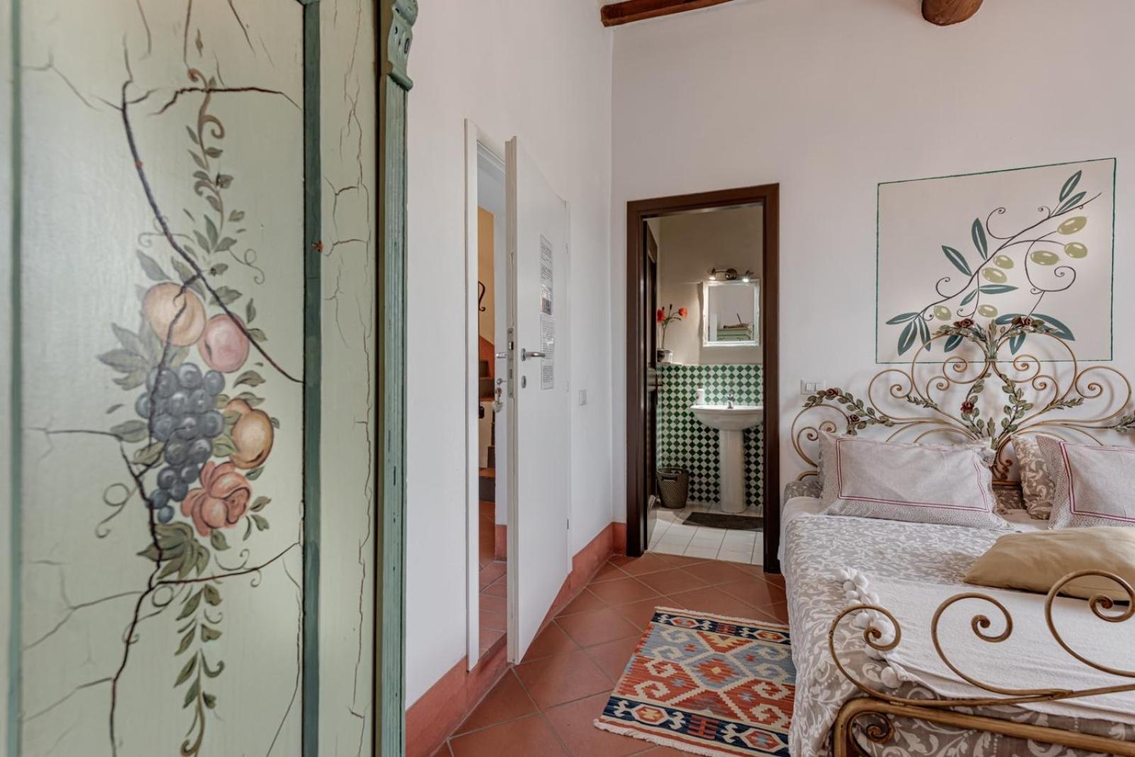 Family Room with Garden View photo 3