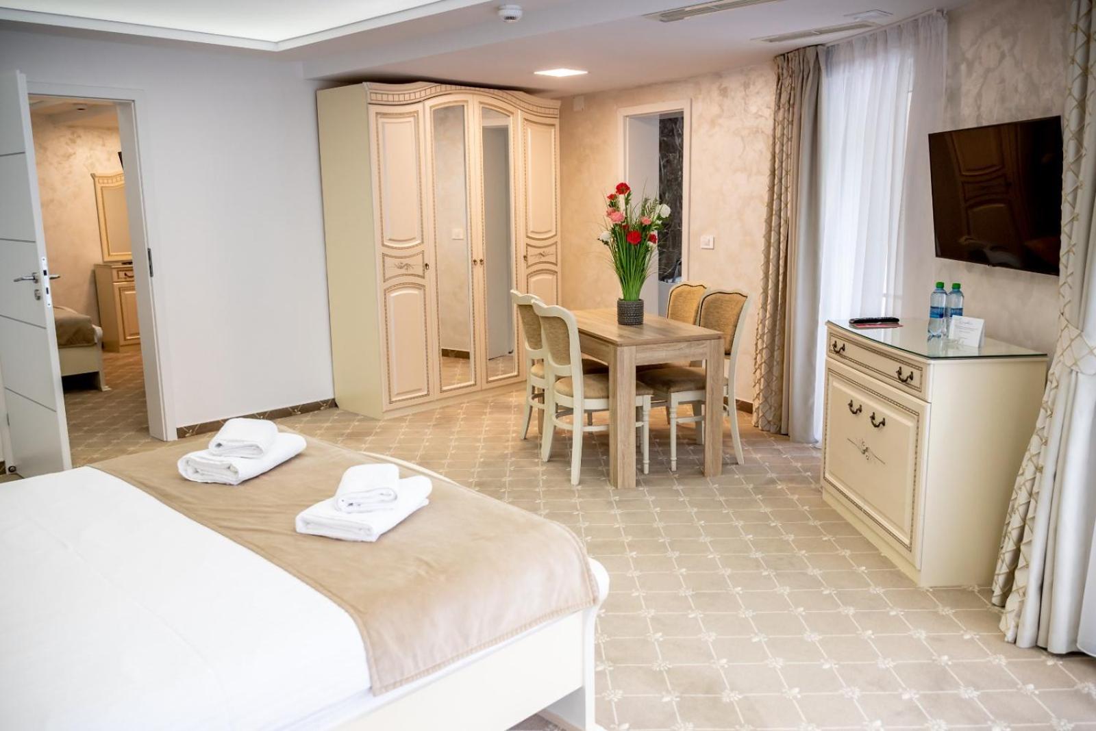 Apartment with Mountain View and Private Spa photo 3