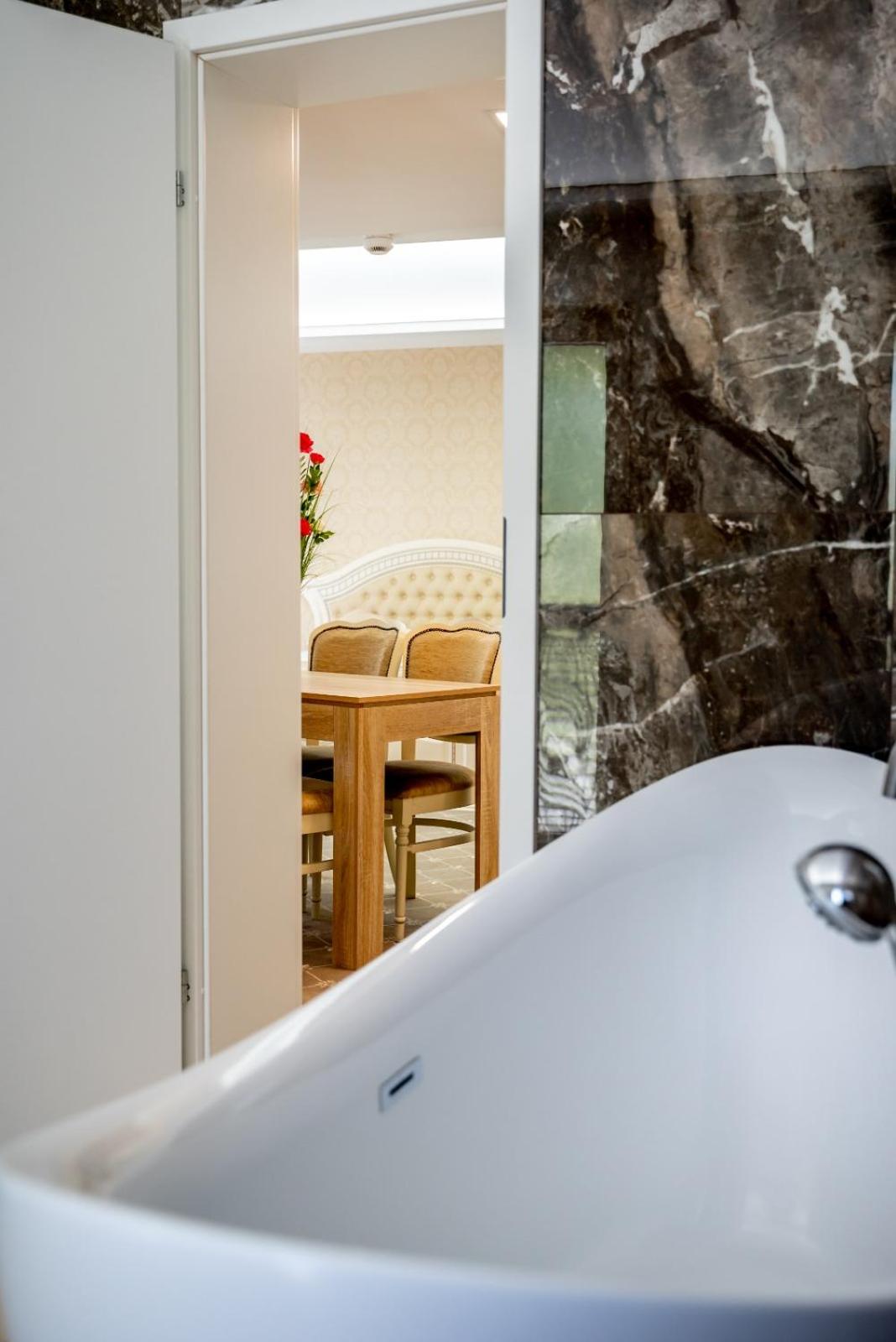 Apartment with Mountain View and Private Spa photo 2