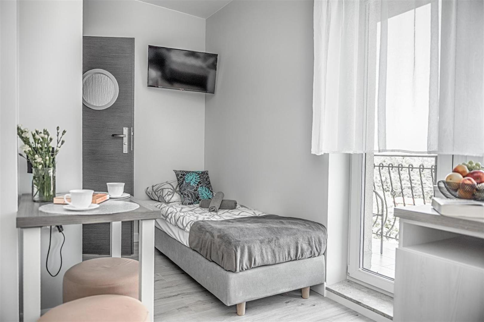 Twin Room with Balcony photo 2