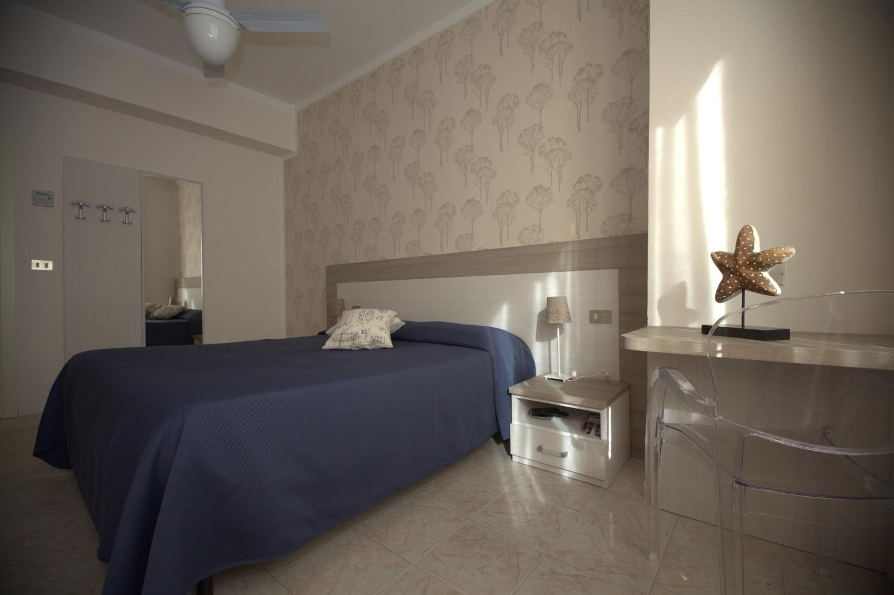  Double or Twin Room with Courtyard View - Photo 1