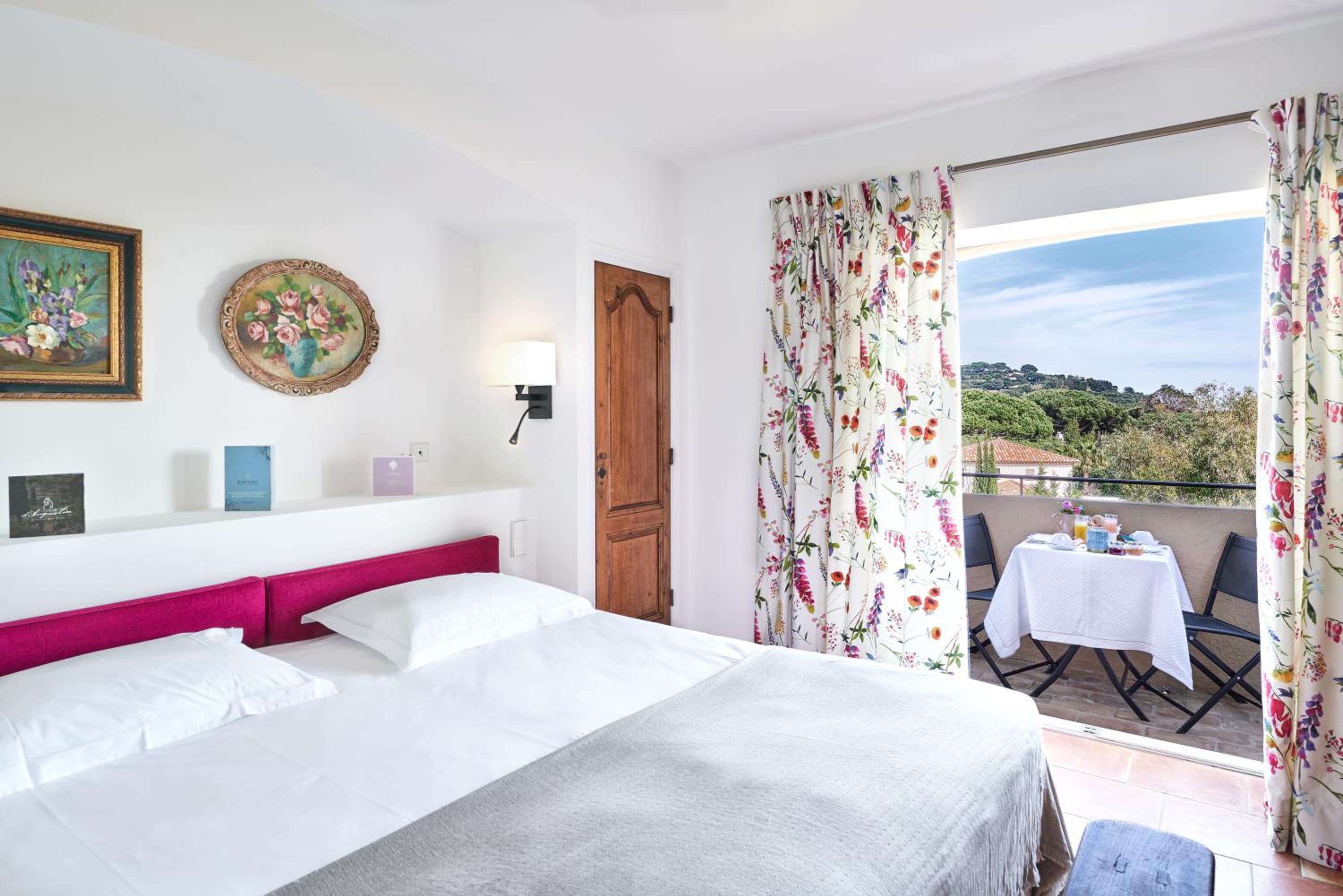 Double Room with Balcony - Photo 1