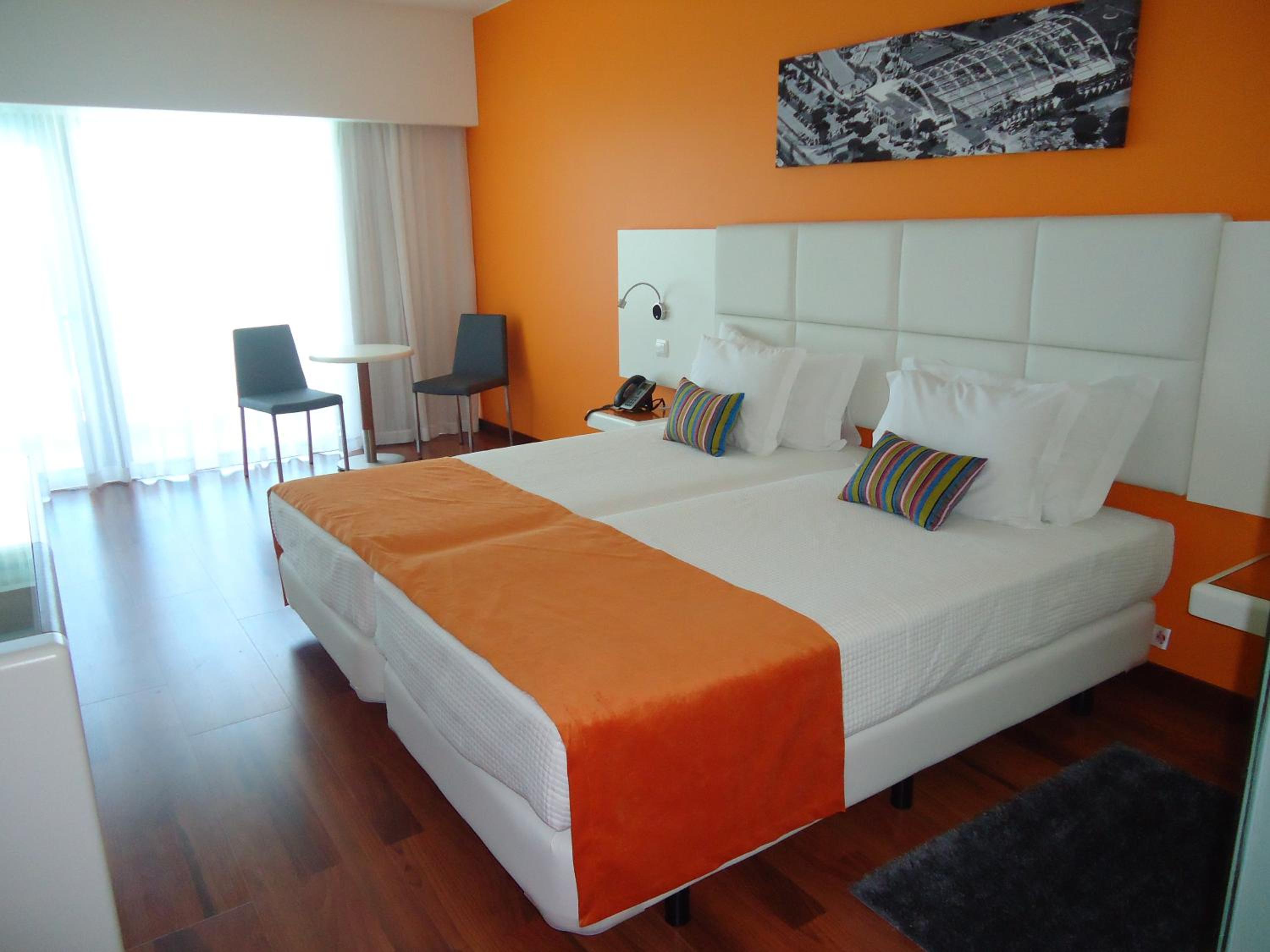 Twin Room (2 Adults) photo 2