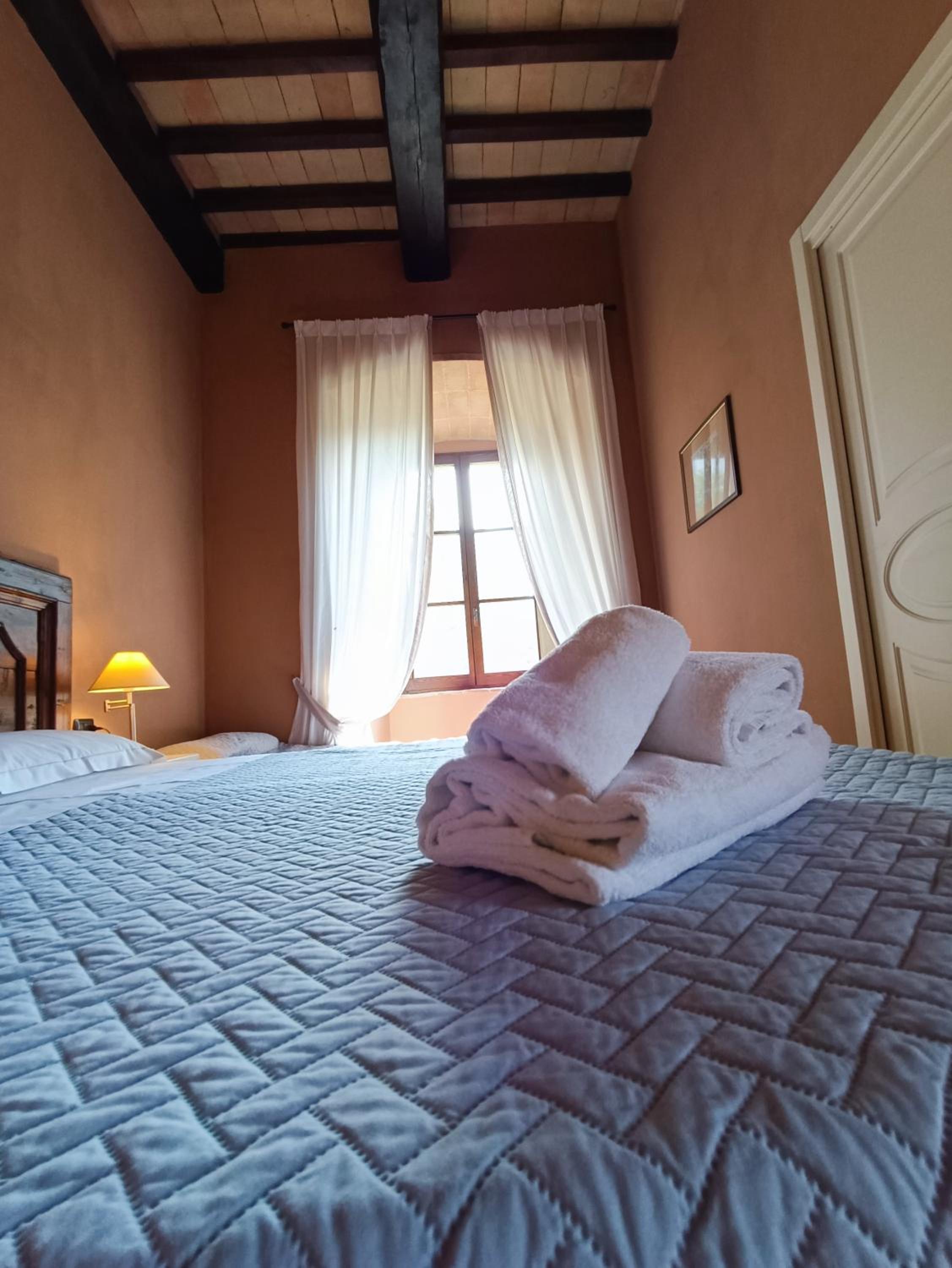 Deluxe Triple Room photo 2