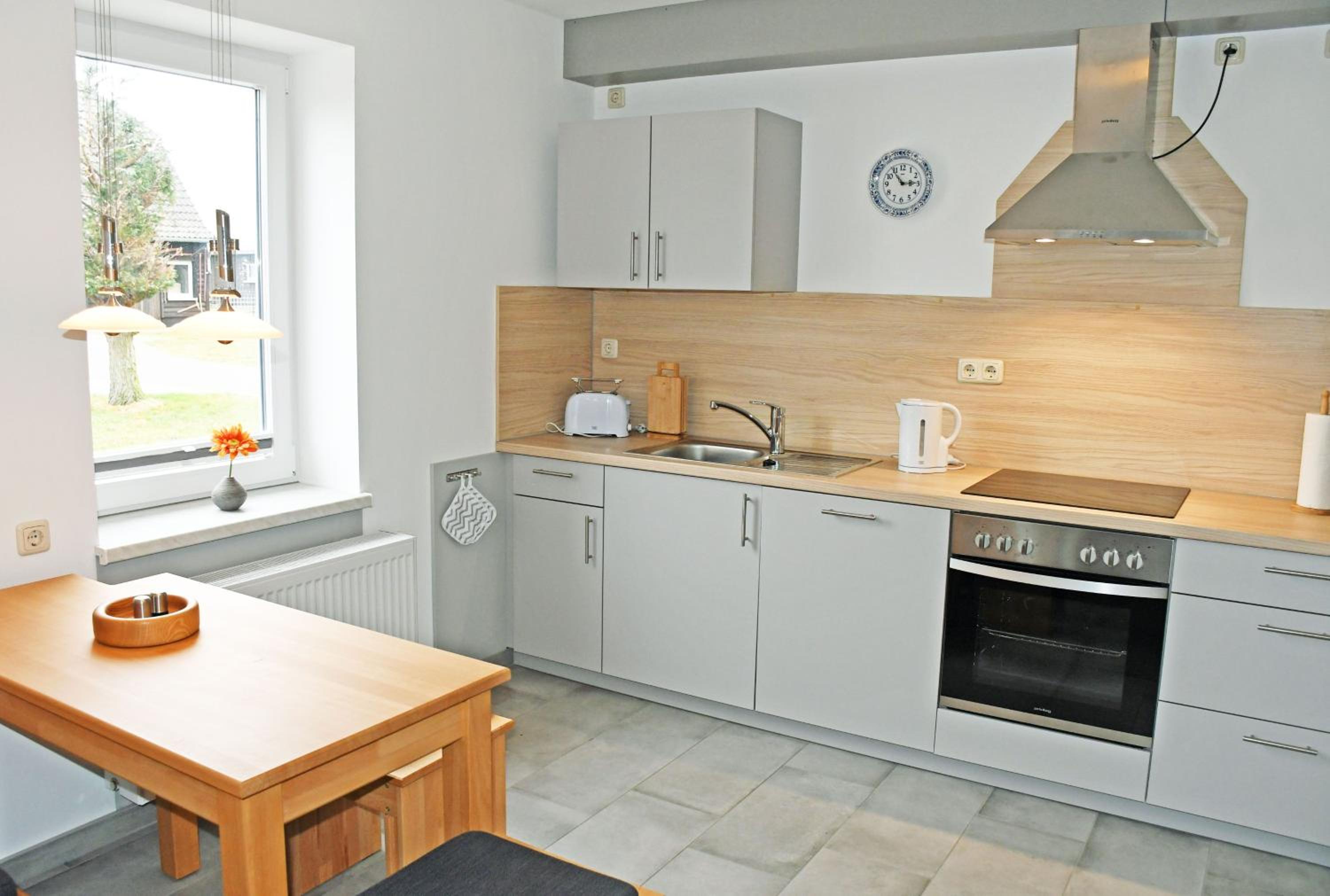 Two-Bedroom Apartment with Terrace photo 2