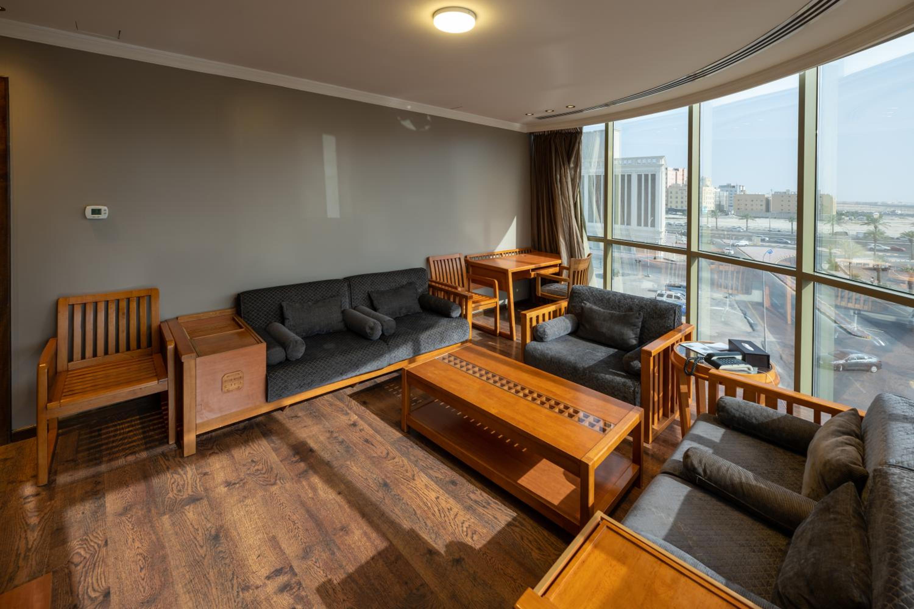 Deluxe Apartment photo 2