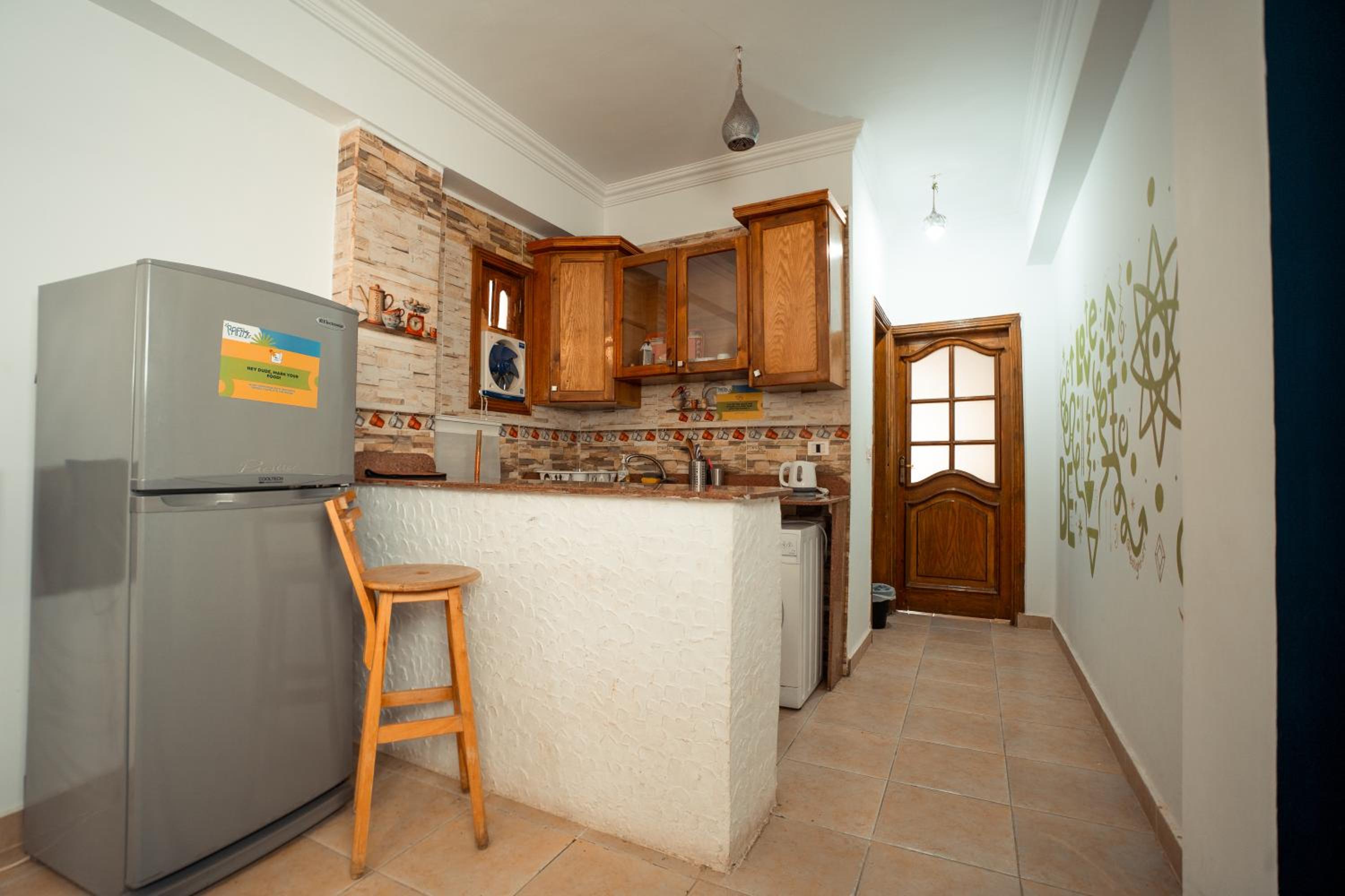 Double Room with Balcony - Photo 2