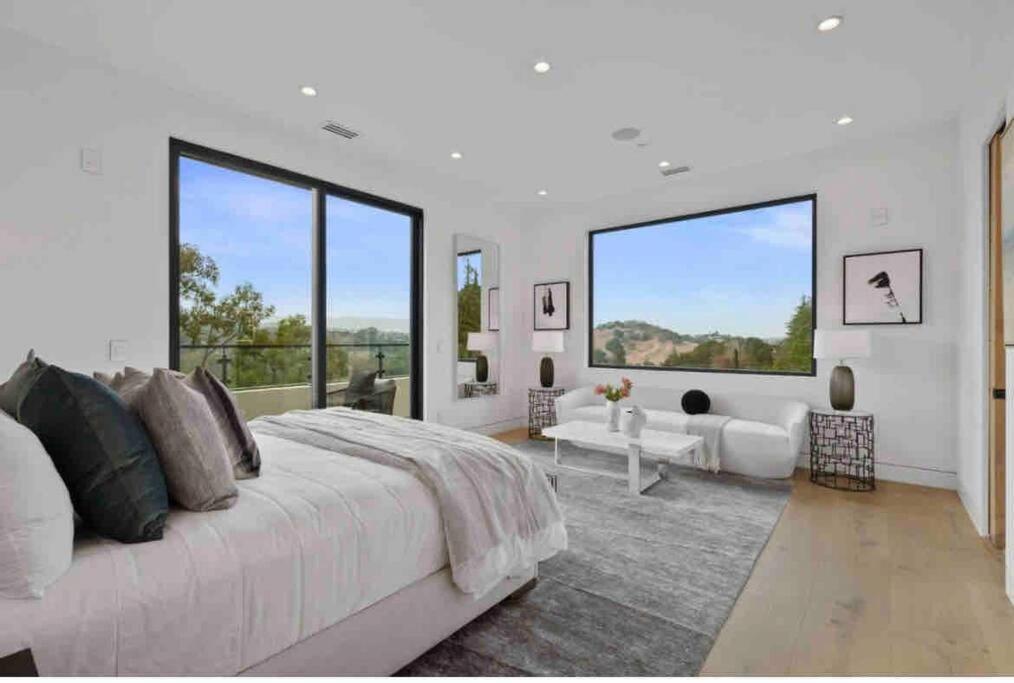 Villa photo 3