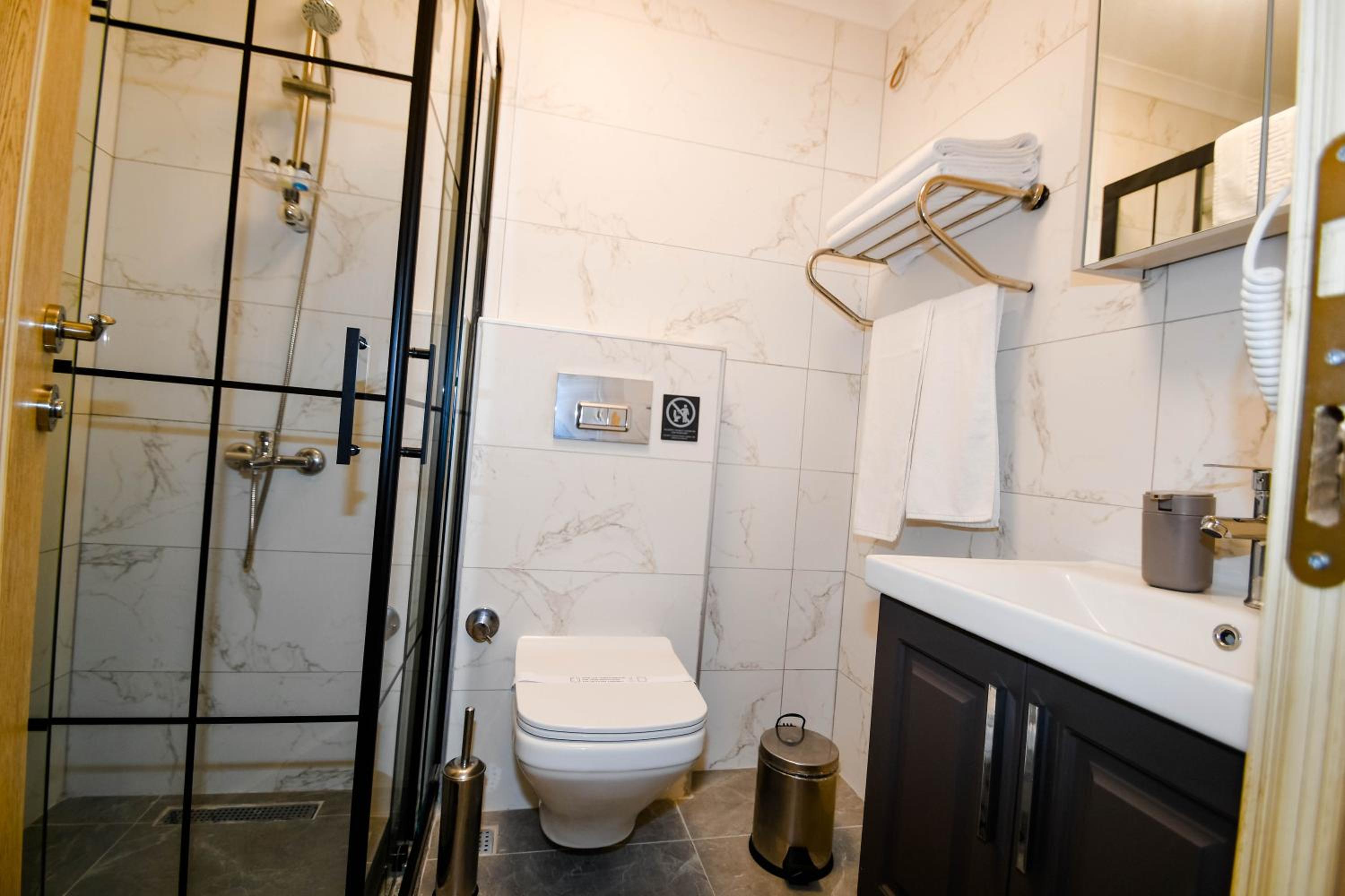 Double Room with Terrace - Photo 5