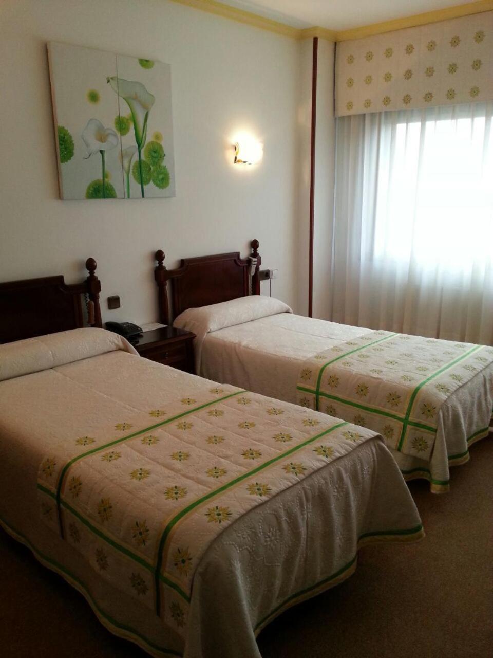 Double or Twin Room - Photo 12