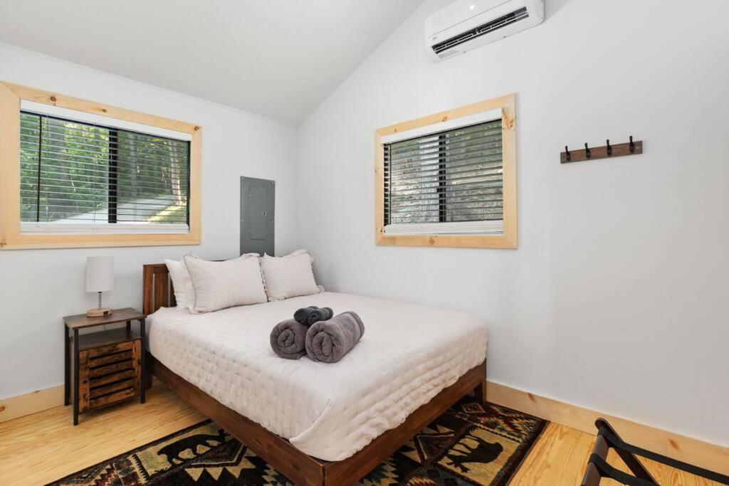 Four-Bedroom House photo 3