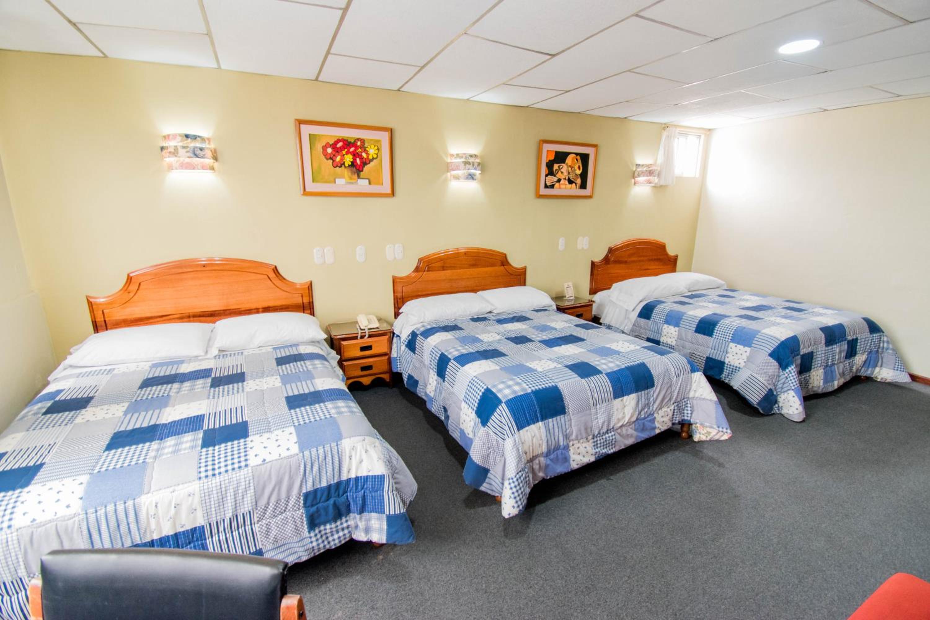 Standard Triple Room photo 2