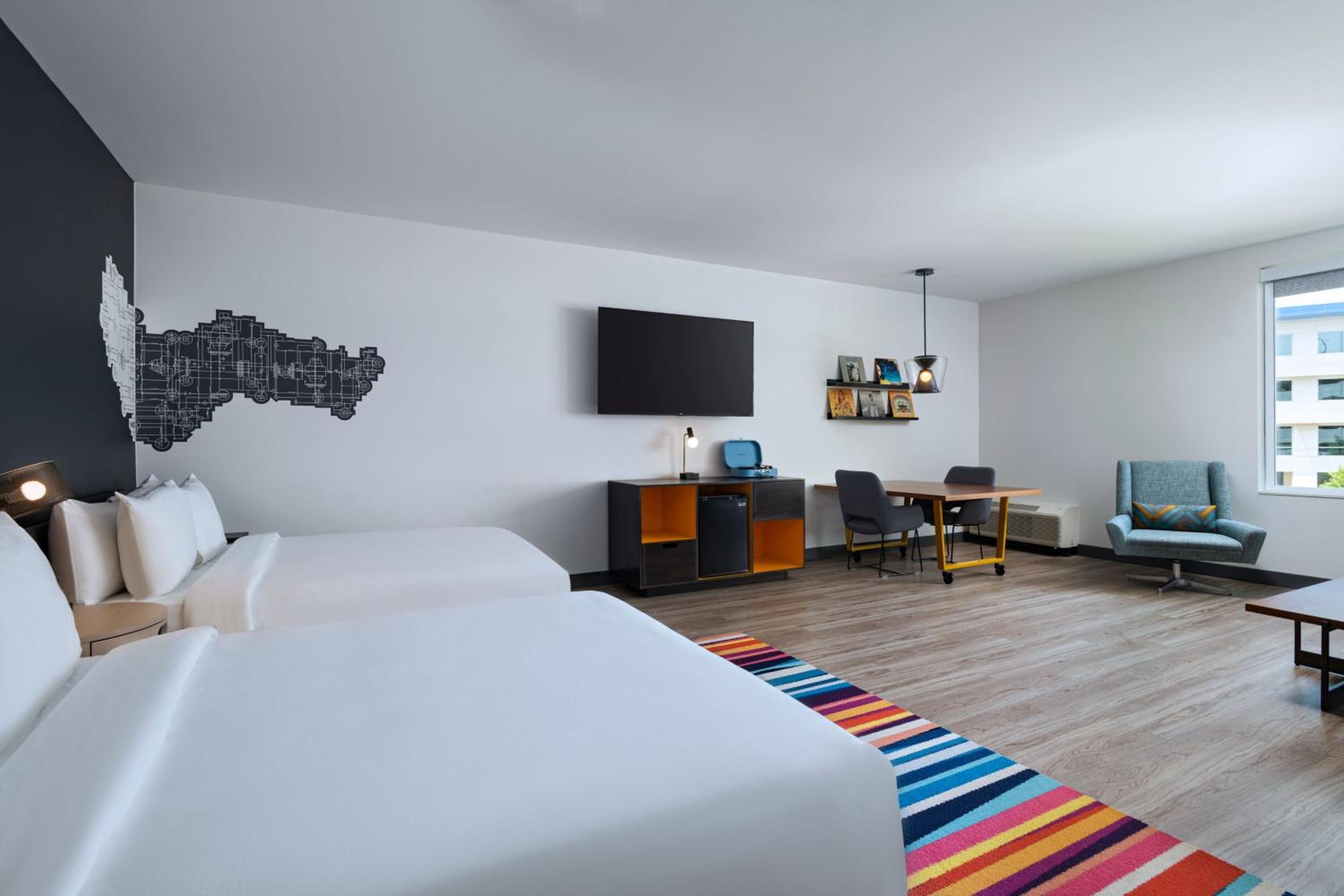 Queen Room with Two Queen Beds and Pool View