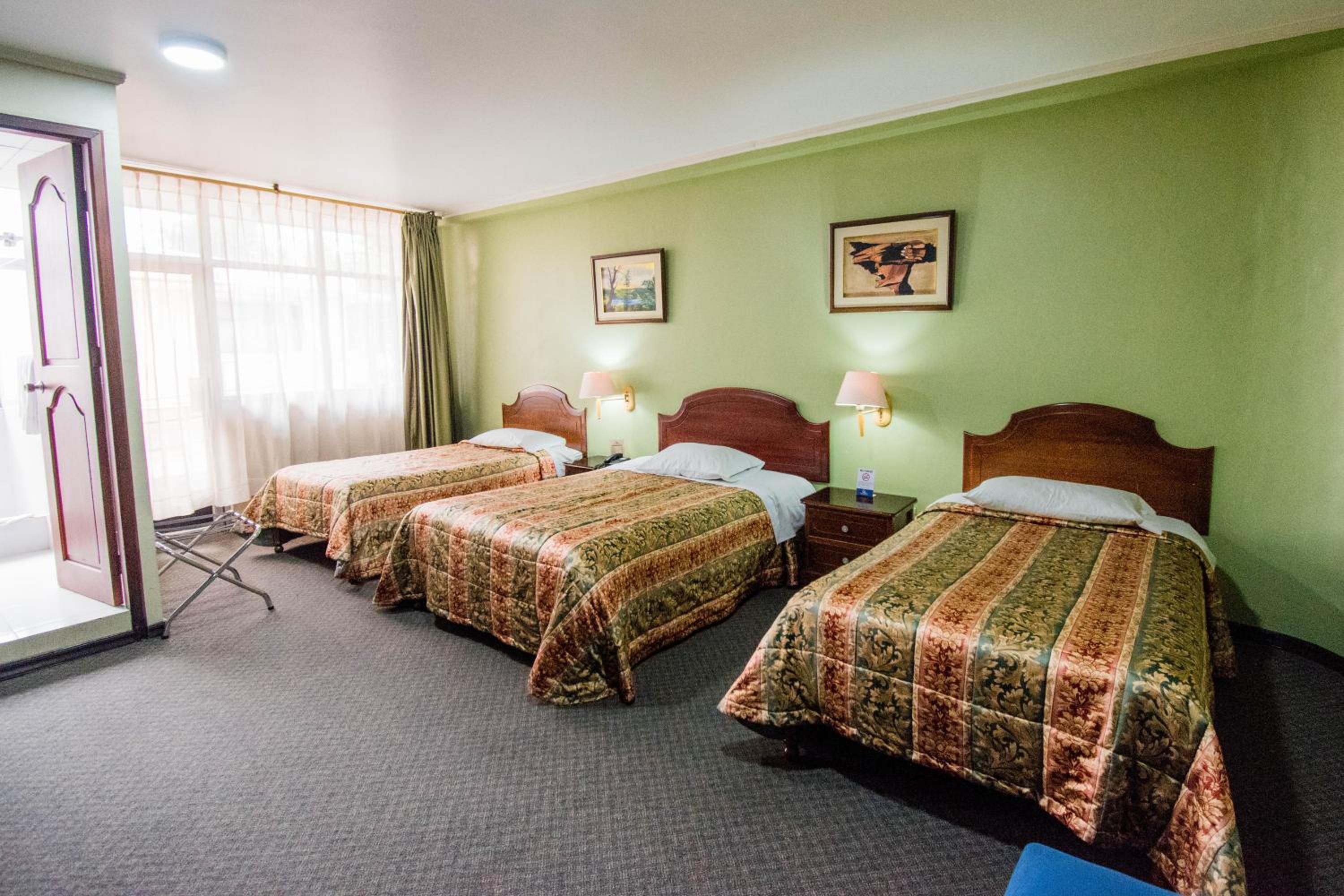 Standard Quadruple Room photo 1
