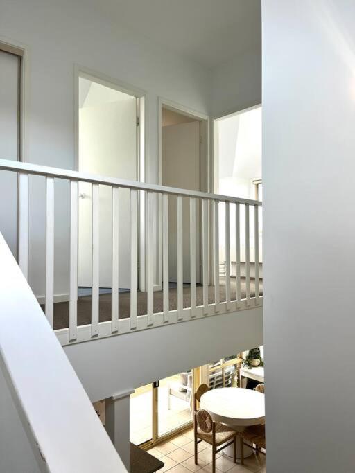 Three-Bedroom House photo 3