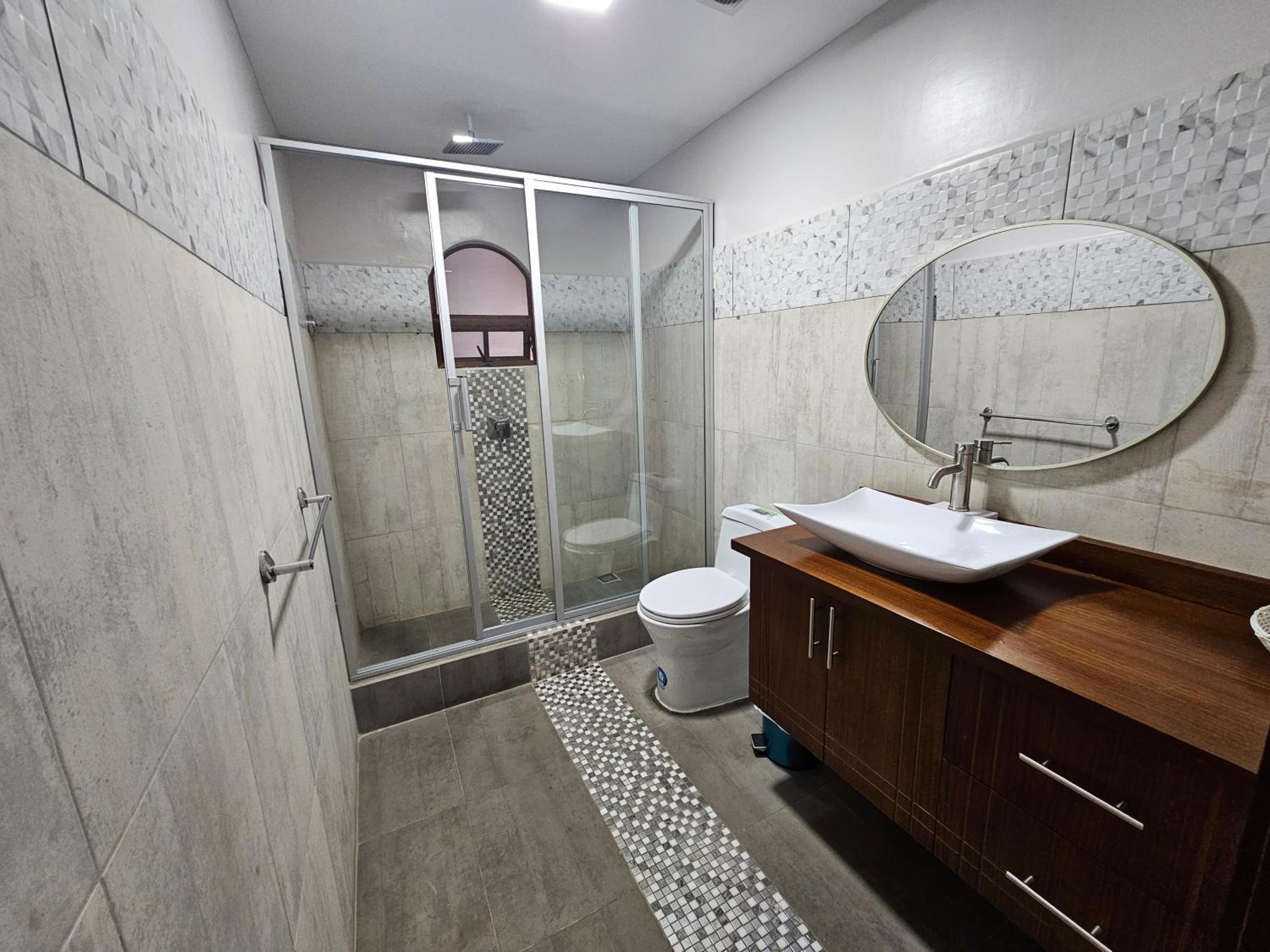 Basic Triple Room photo 3