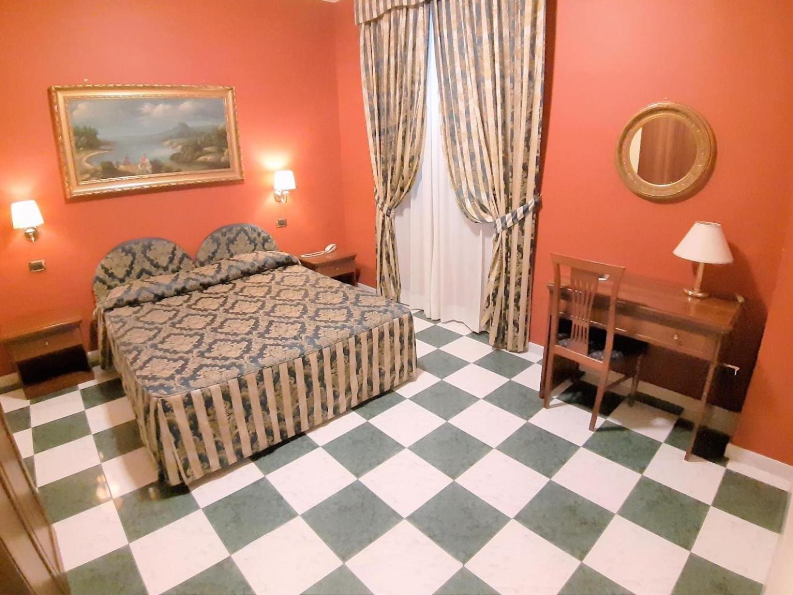 Economy Double or Twin Room photo 2