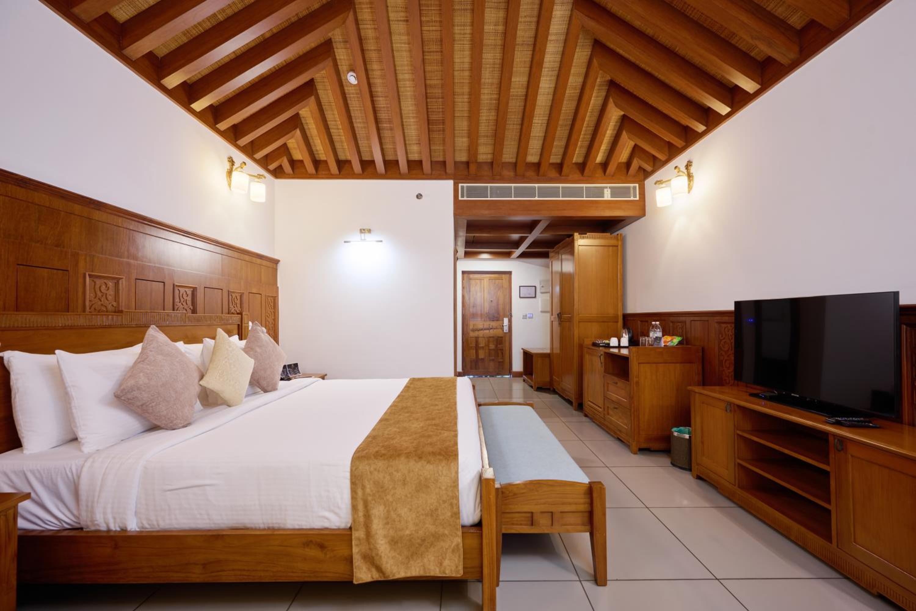 Deluxe Room - Photo 2