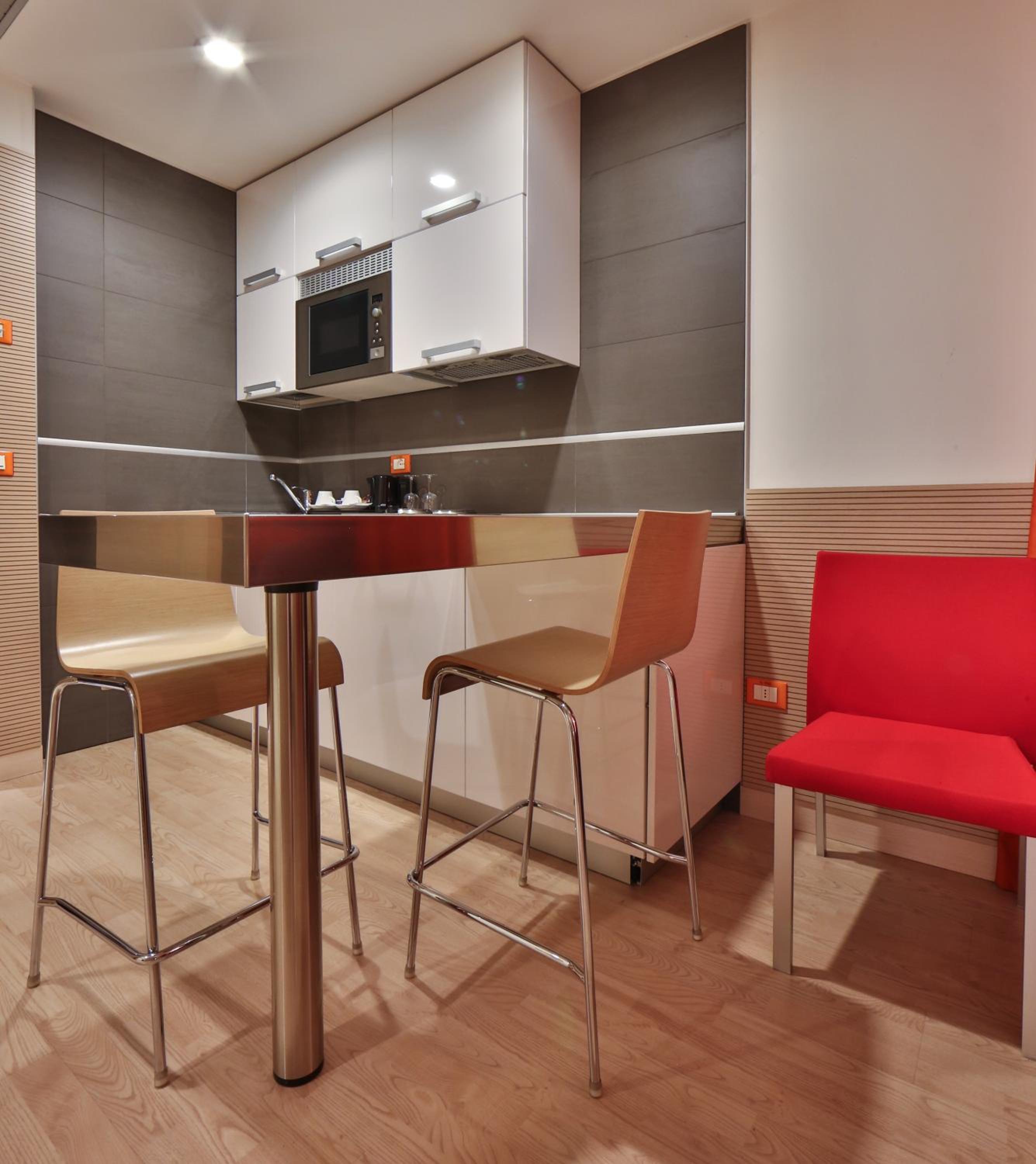 Apartment with Queen and Sofa Bed - Annex Building/Non-Smoking - Photo 6