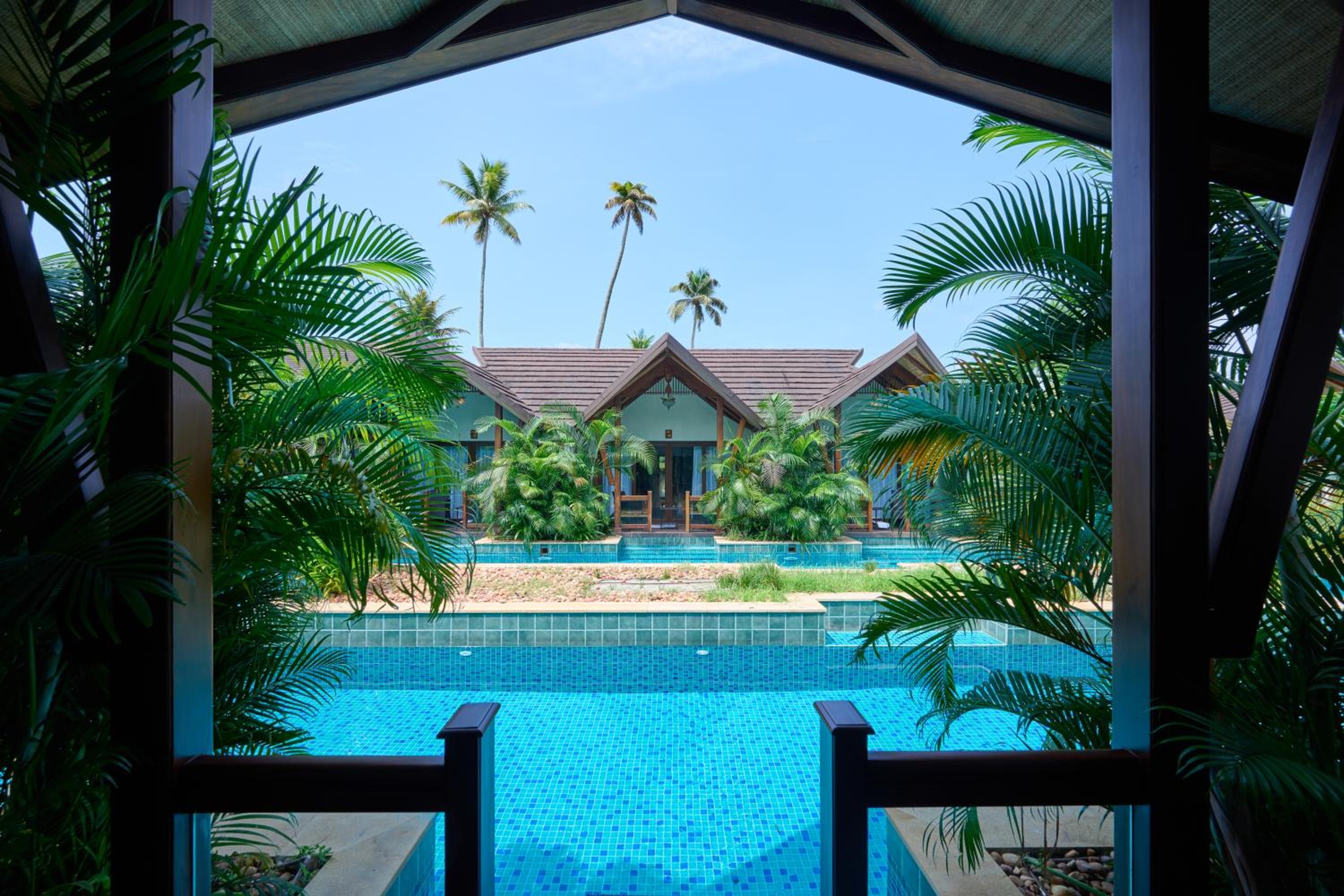 King Room with Pool View - Photo 2