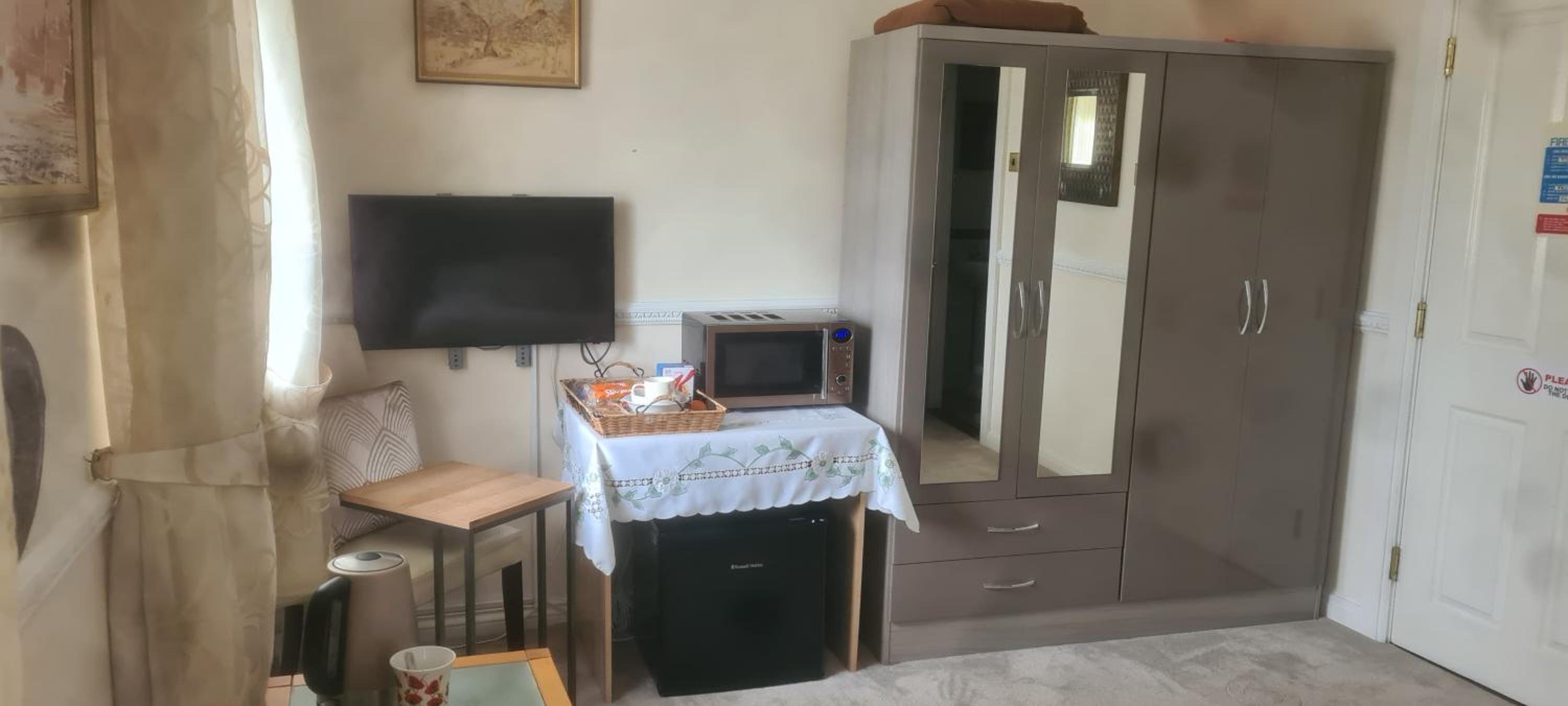 Deluxe Double or Twin Room with Garden View photo 3