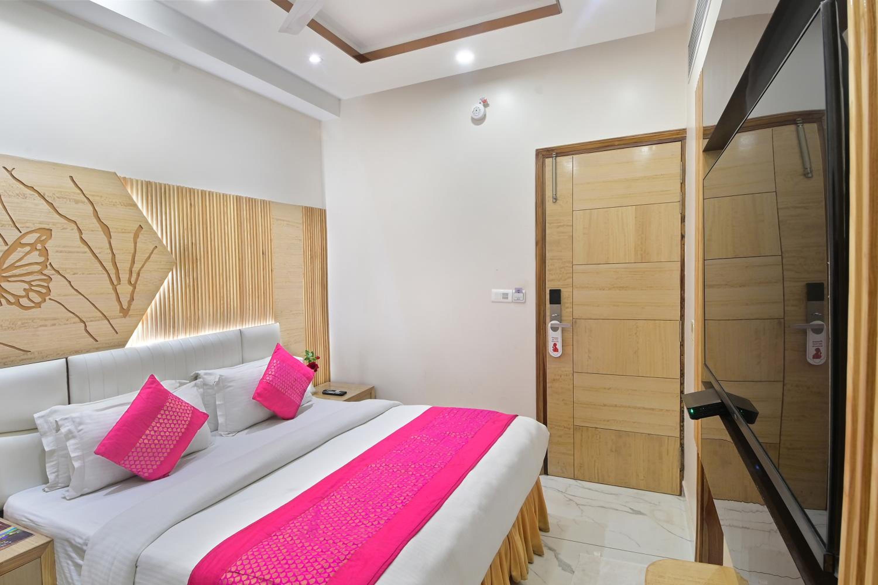 Deluxe Double Room - Photo 6