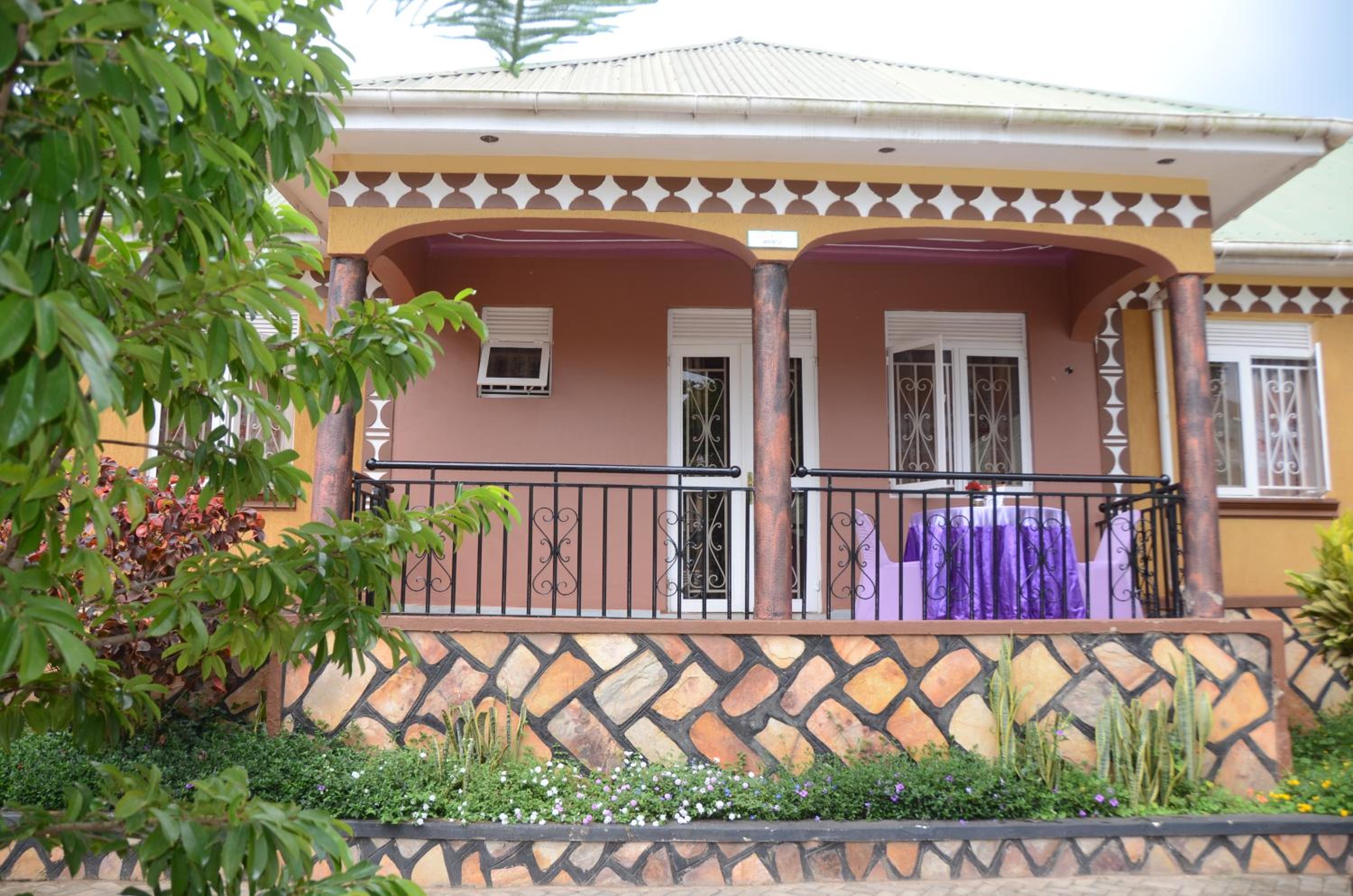 Deluxe Double Room with Balcony photo 2