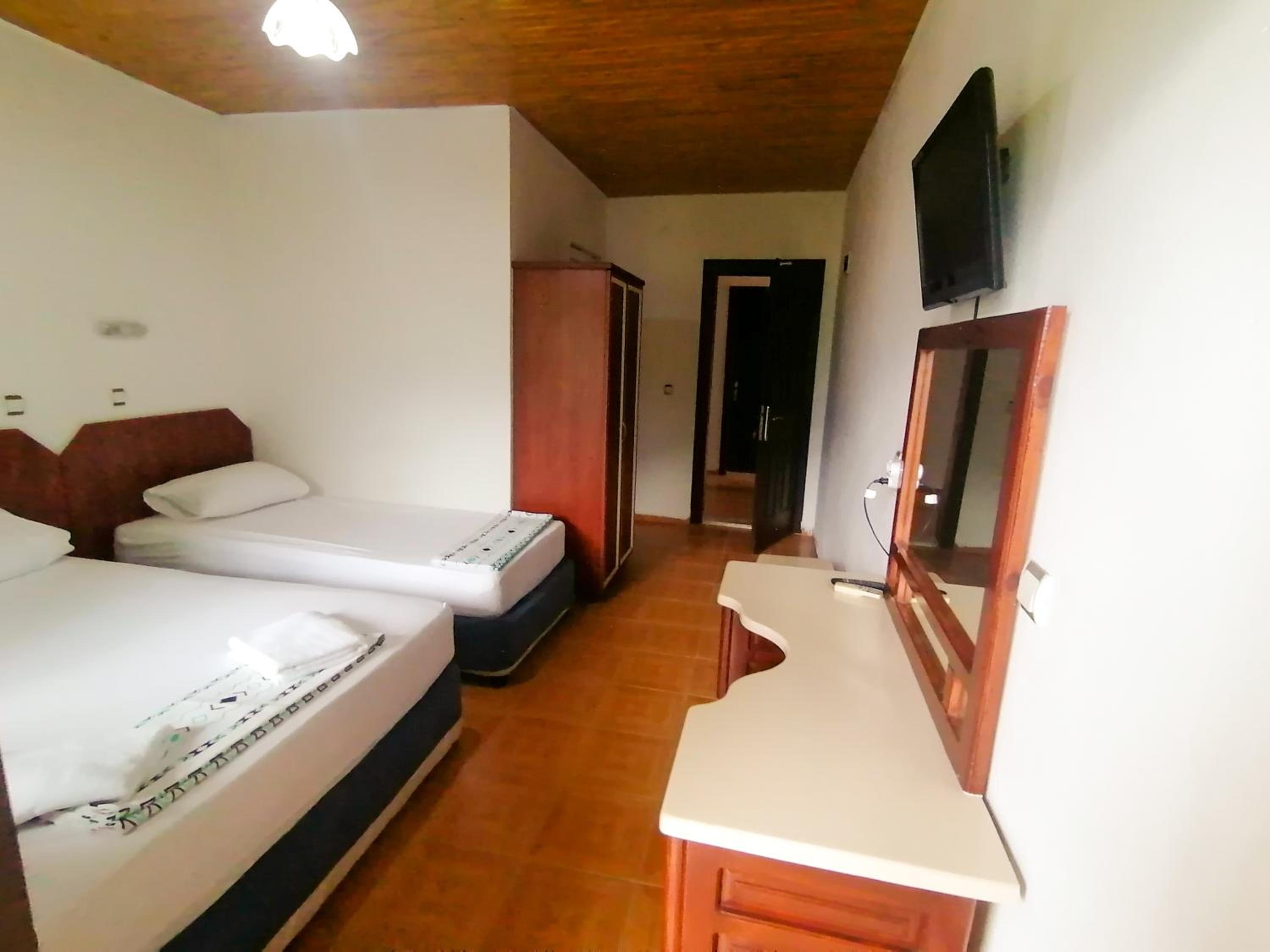 Triple Room with Garden View