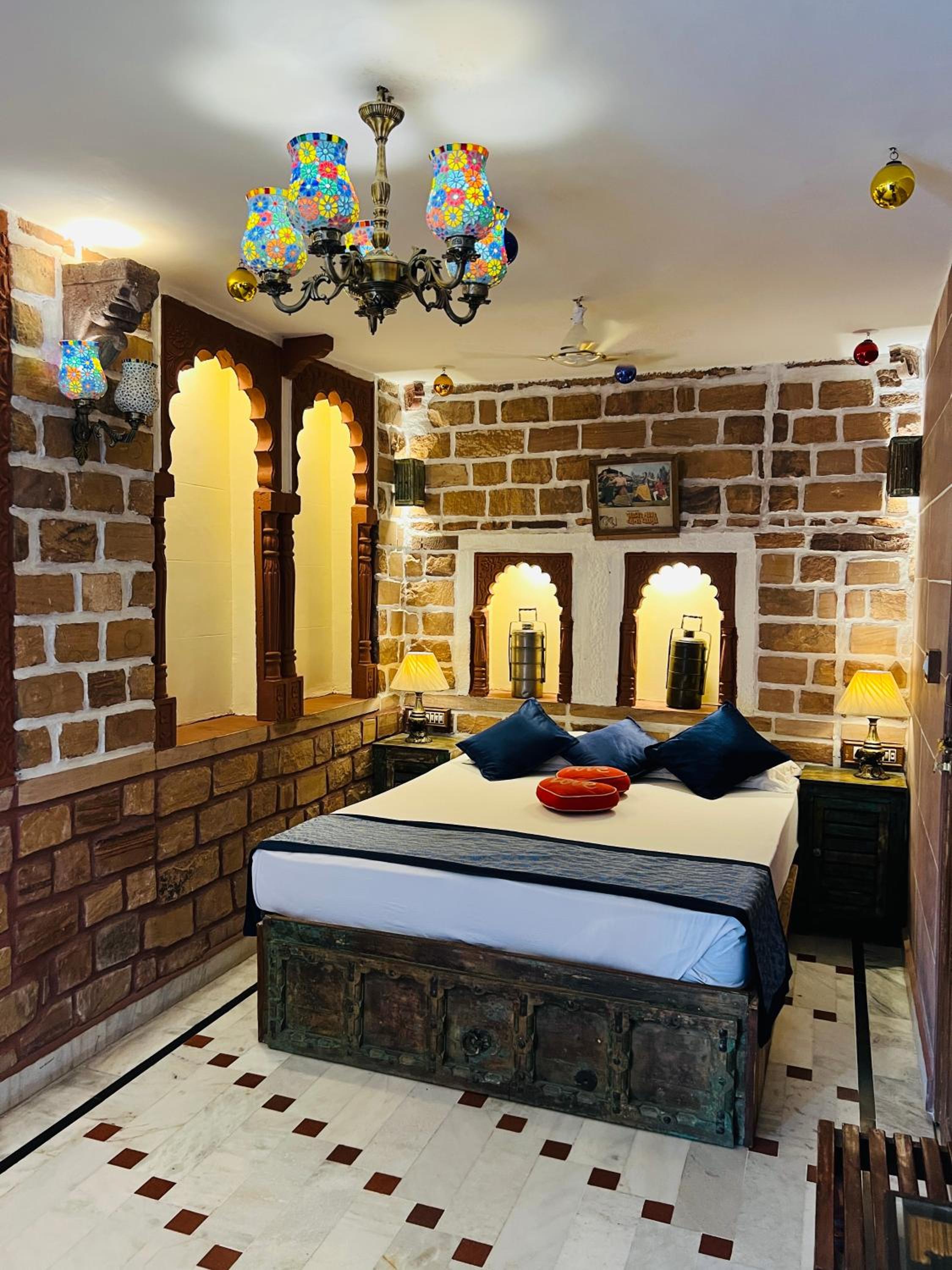 King Suite with Balcony & Fort View - Photo 14