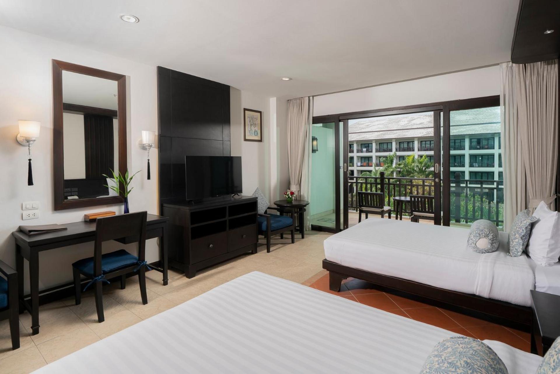 Superior Double or Twin Room - Photo 13