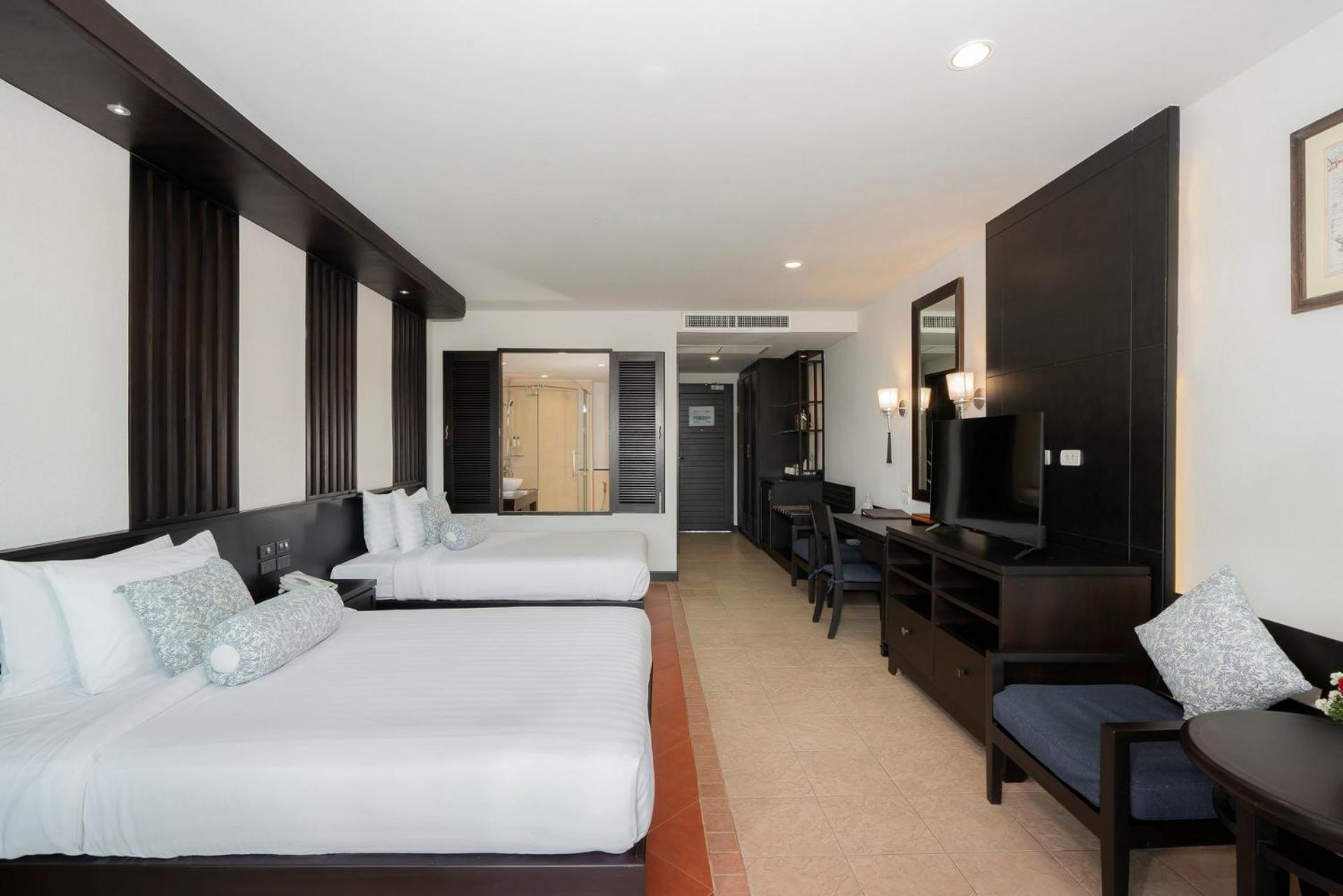 Superior Double or Twin Room - Photo 12