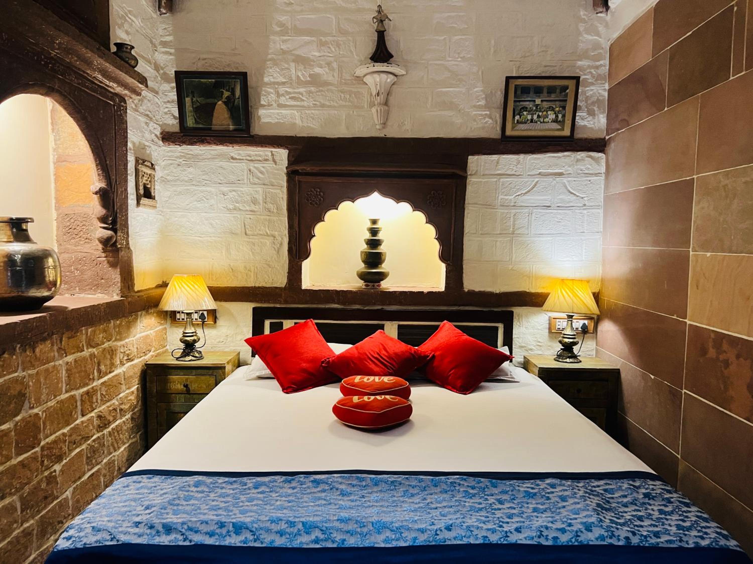 Family Suite with Balcony & Fort View - Photo 9