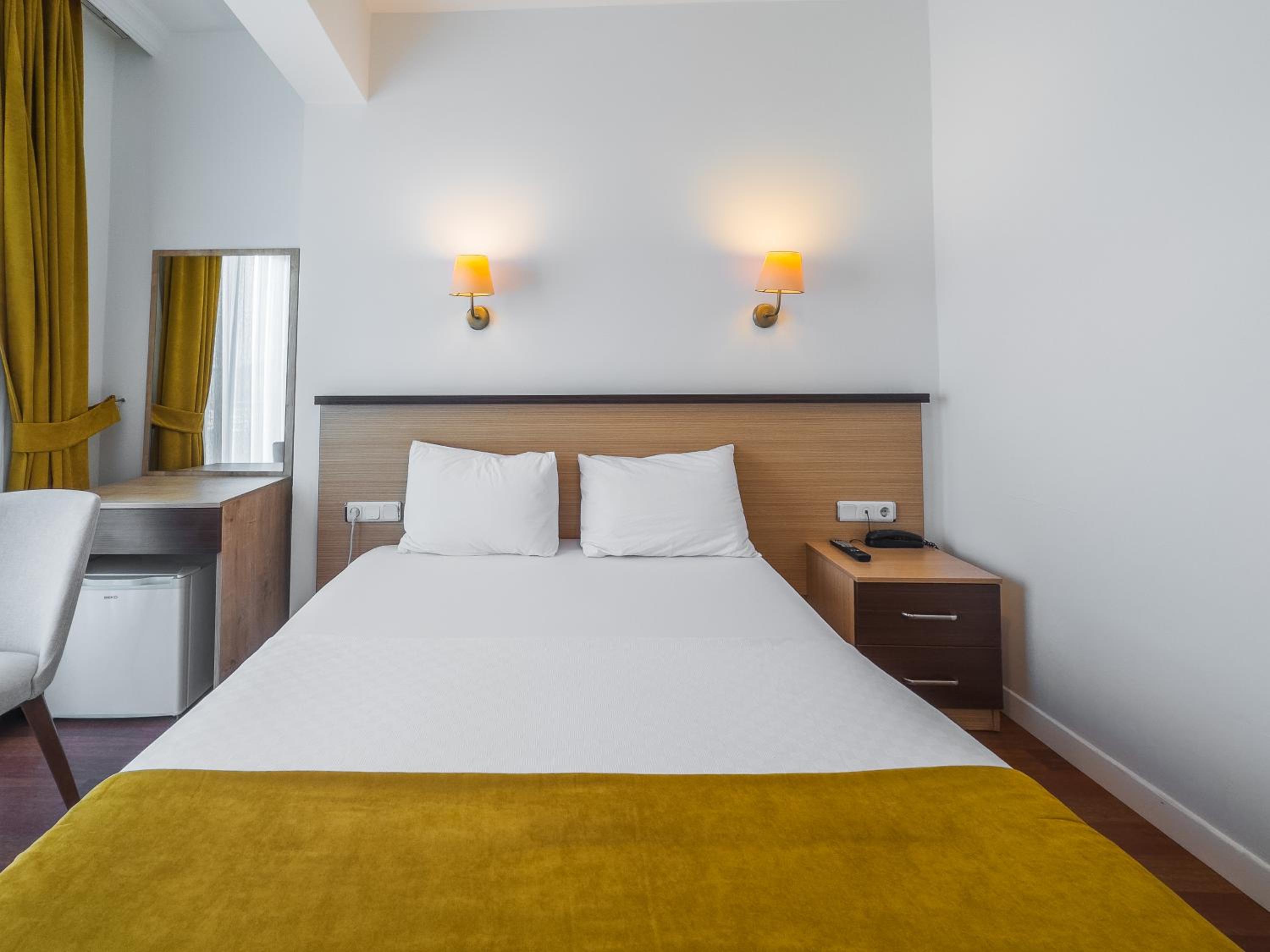 Double Room with Sea View - Photo 7