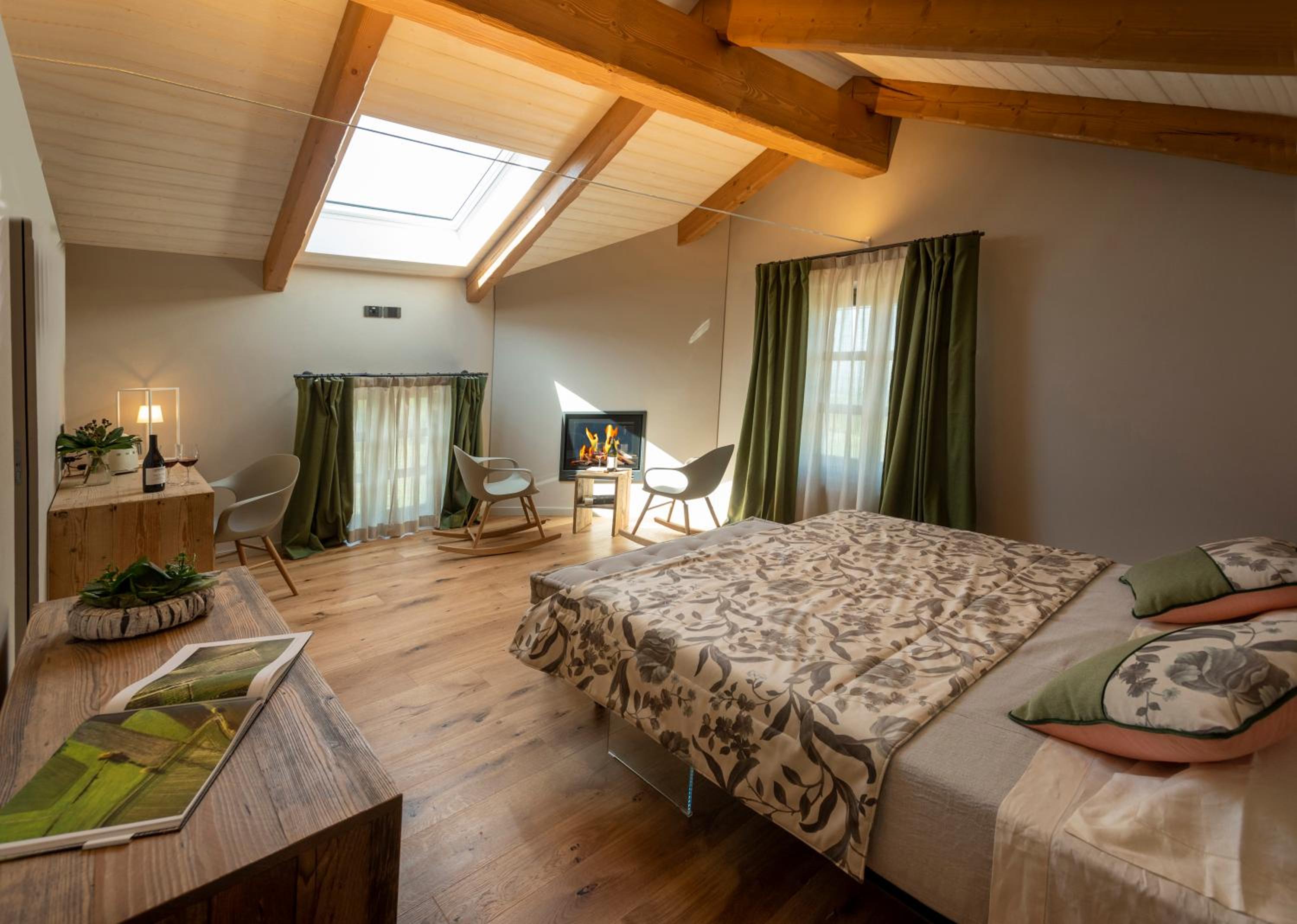 King Room with Mountain View photo 3