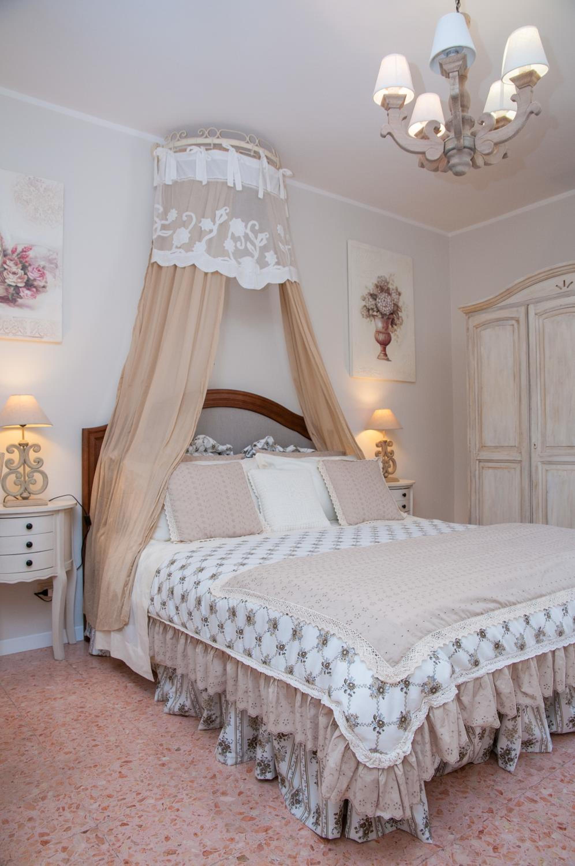 Two-Bedroom House photo 3