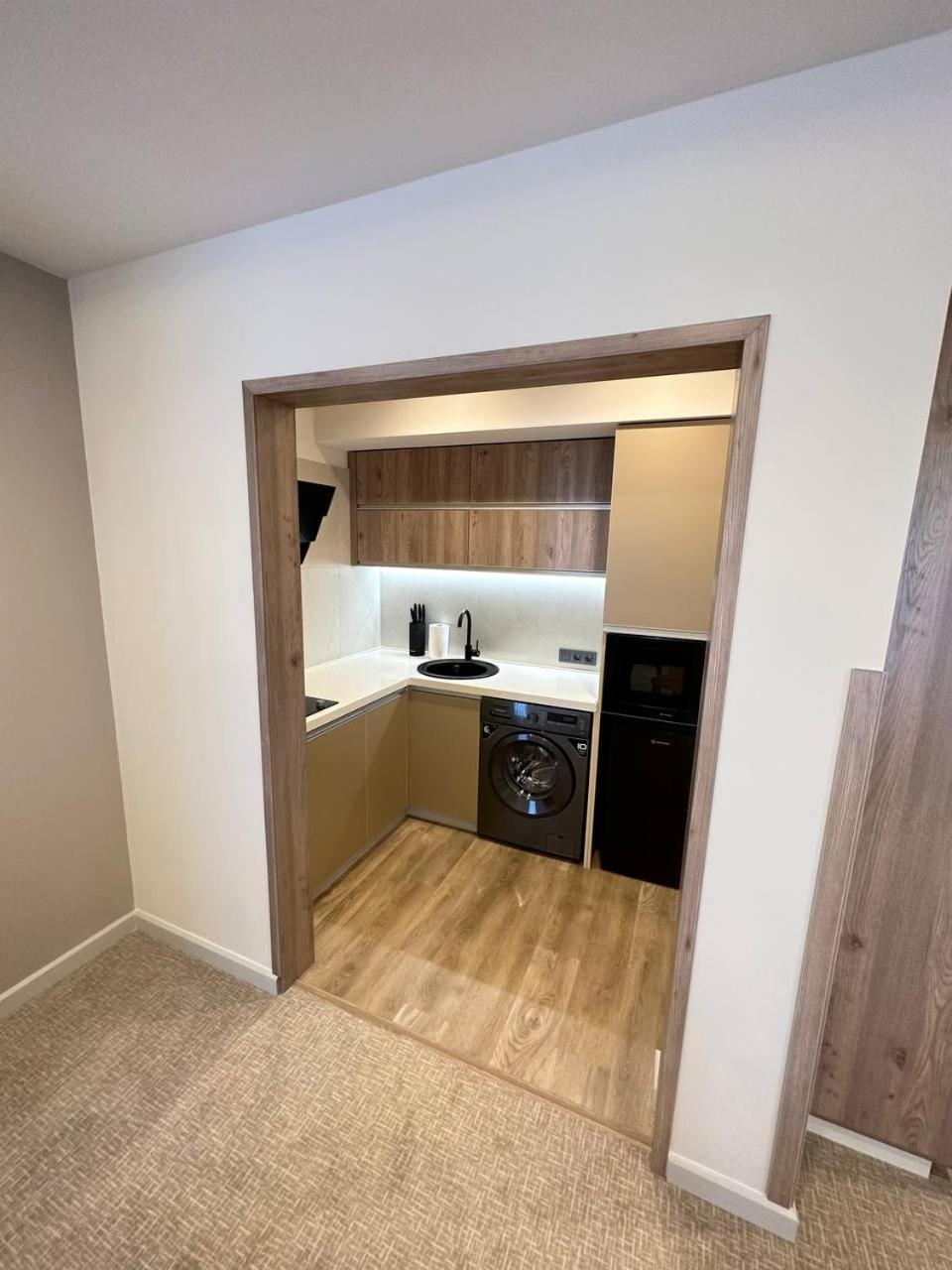 Superior Apartment photo 2