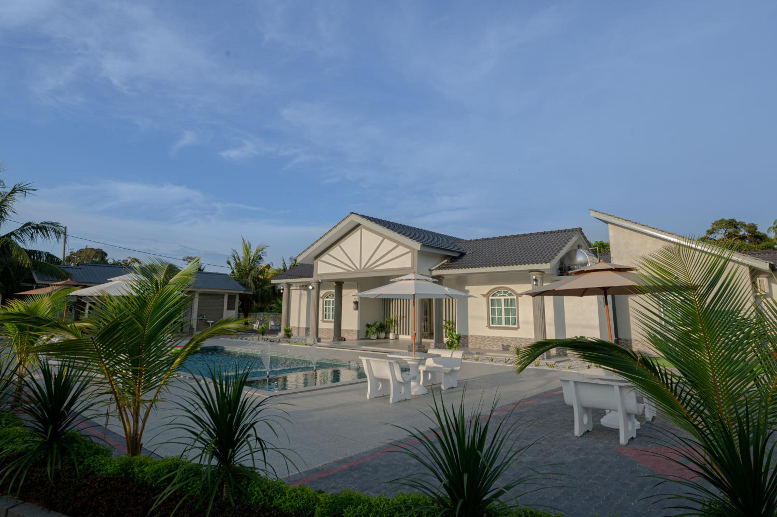 Villa with Private Pool photo 1