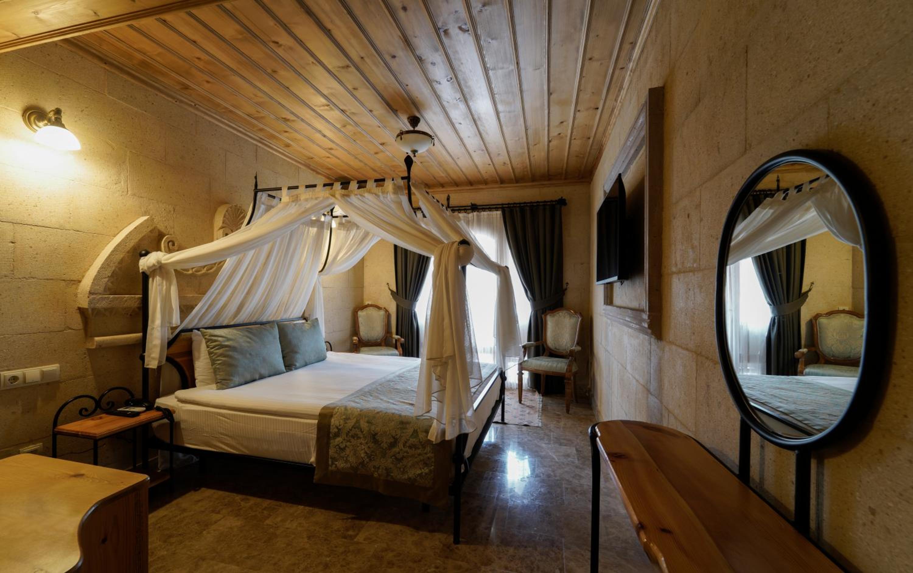 Stone Deluxe Double Room with Balcony photo 3