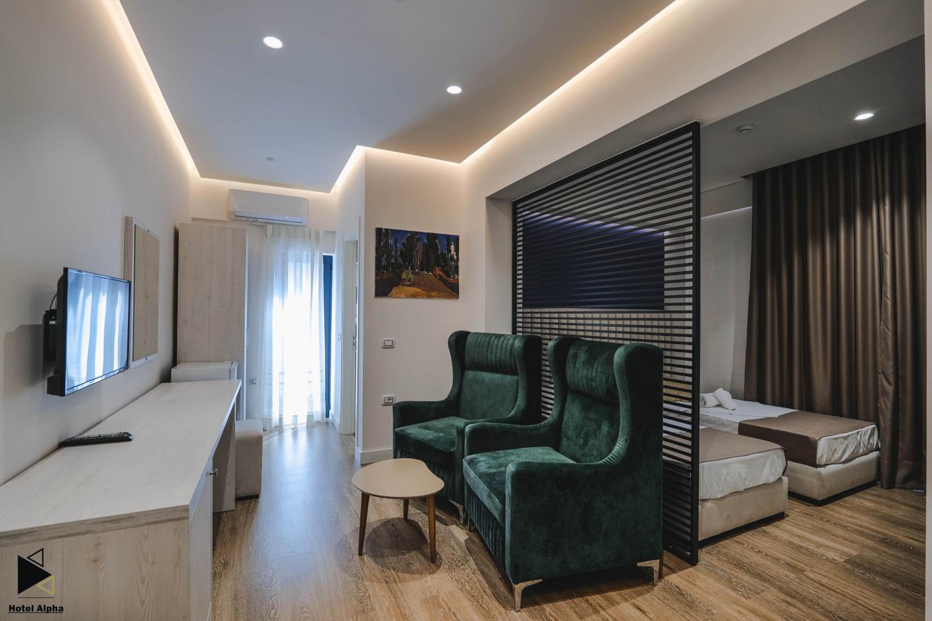 Deluxe Quadruple Room