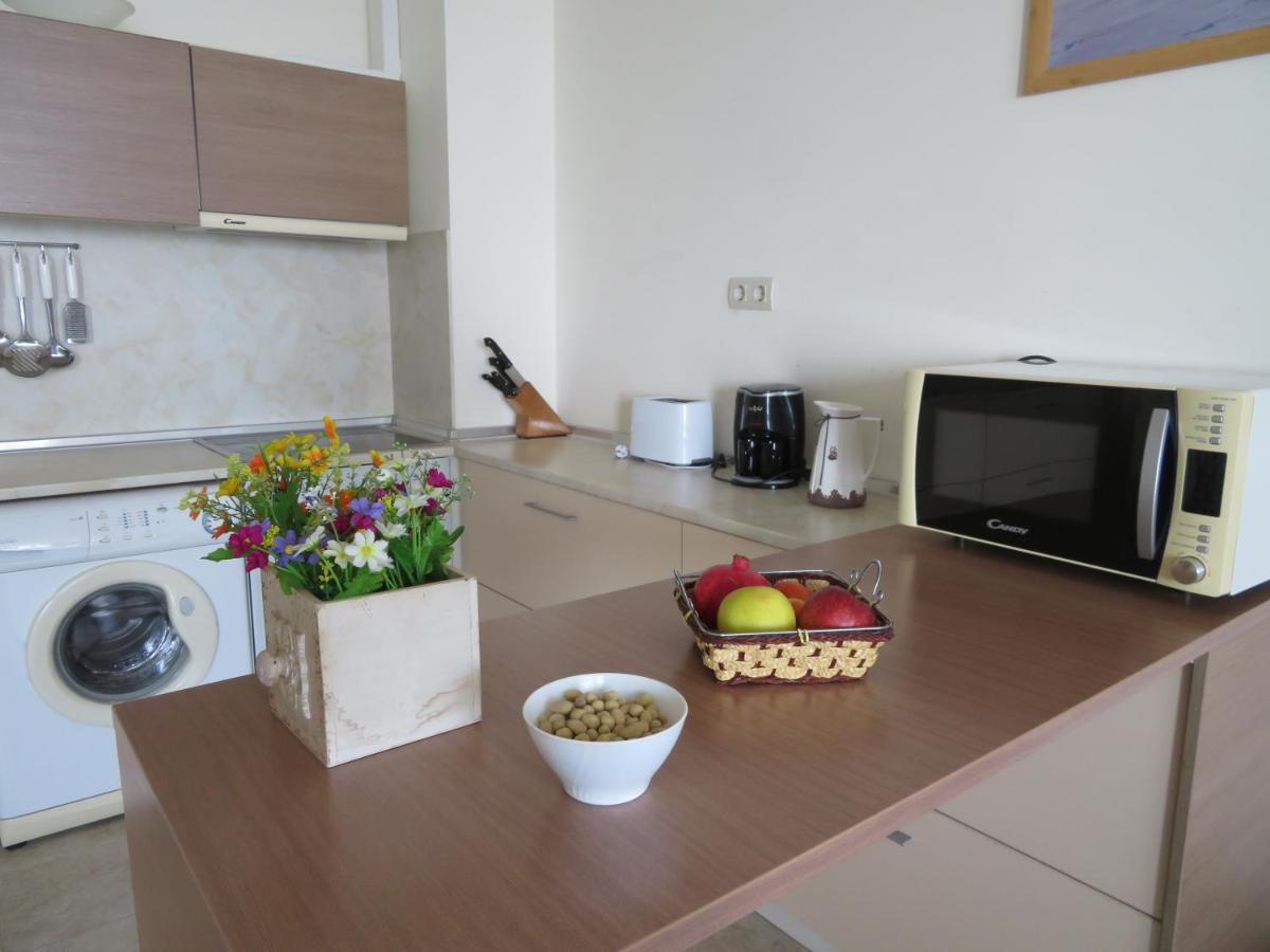 Apartment with Sea View photo 3