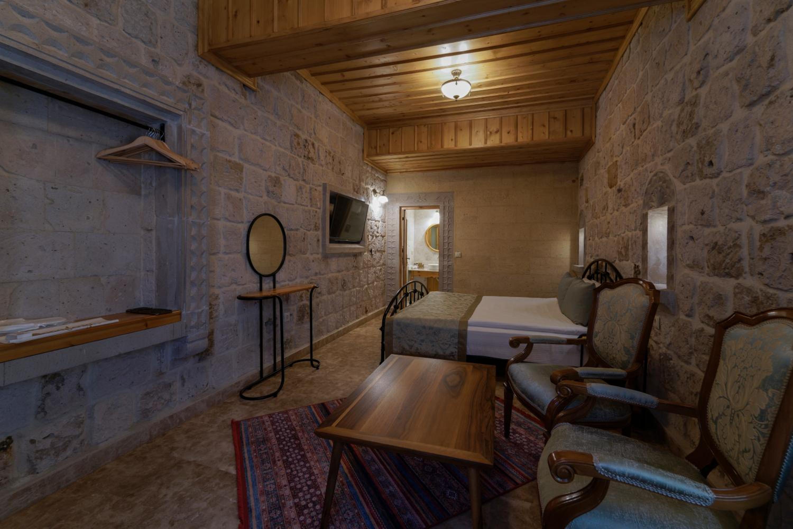 Stone Standard Double Room - Photo 3