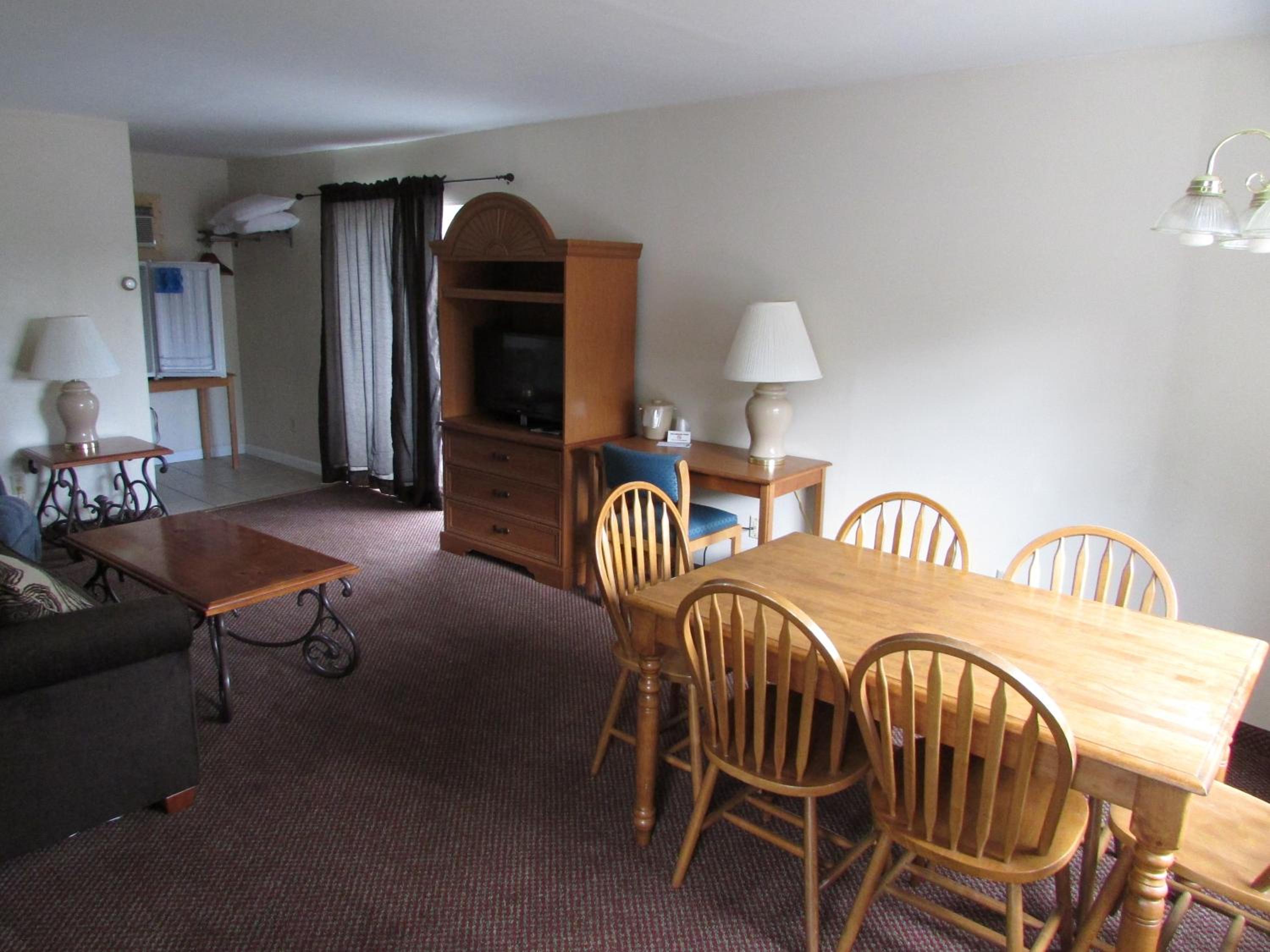 One-Bedroom Suite photo 3