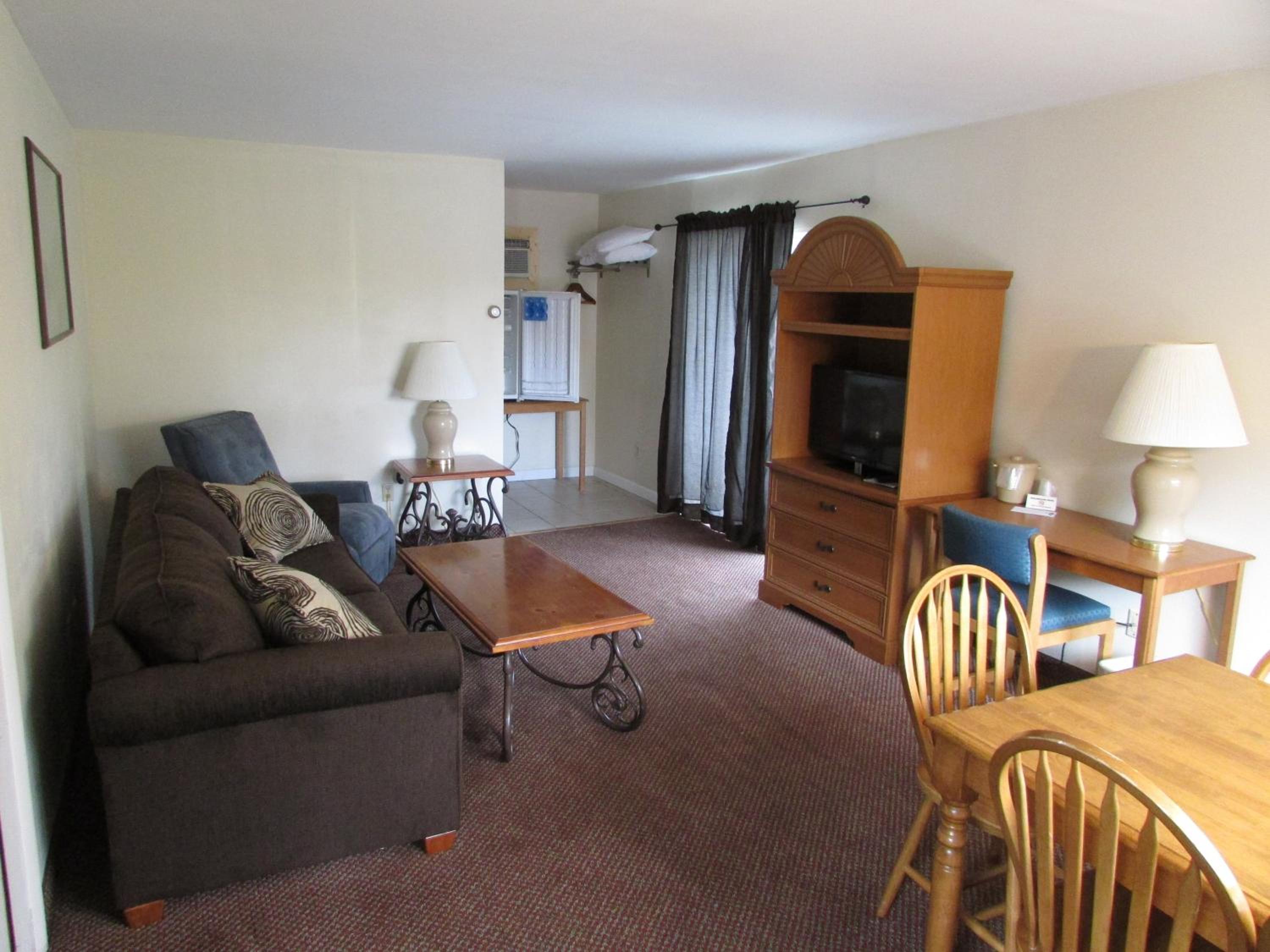 One-Bedroom Suite photo 1