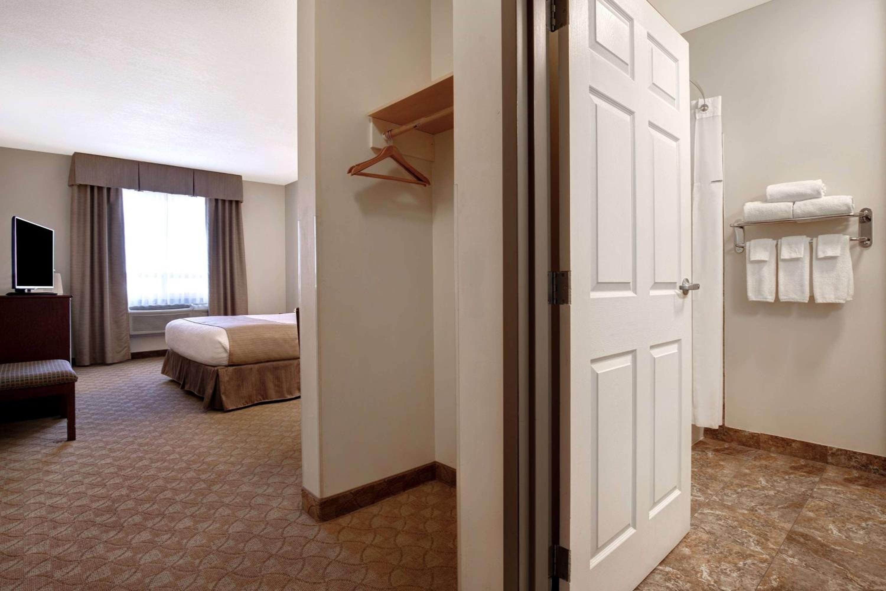 King Room - Mobility Access/Non-Smoking - Photo 2
