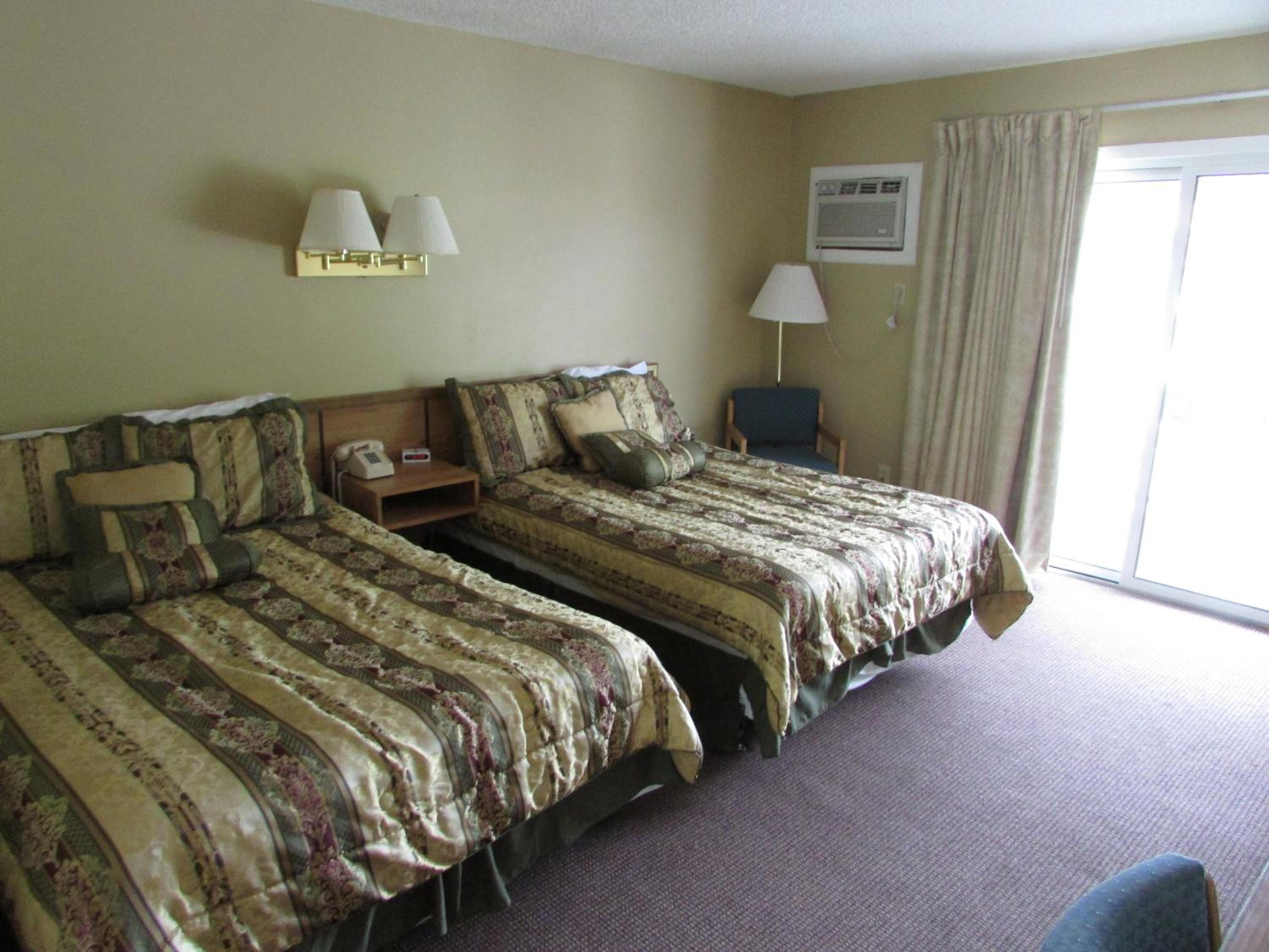 Standard Double Room with Two Double Beds photo 1