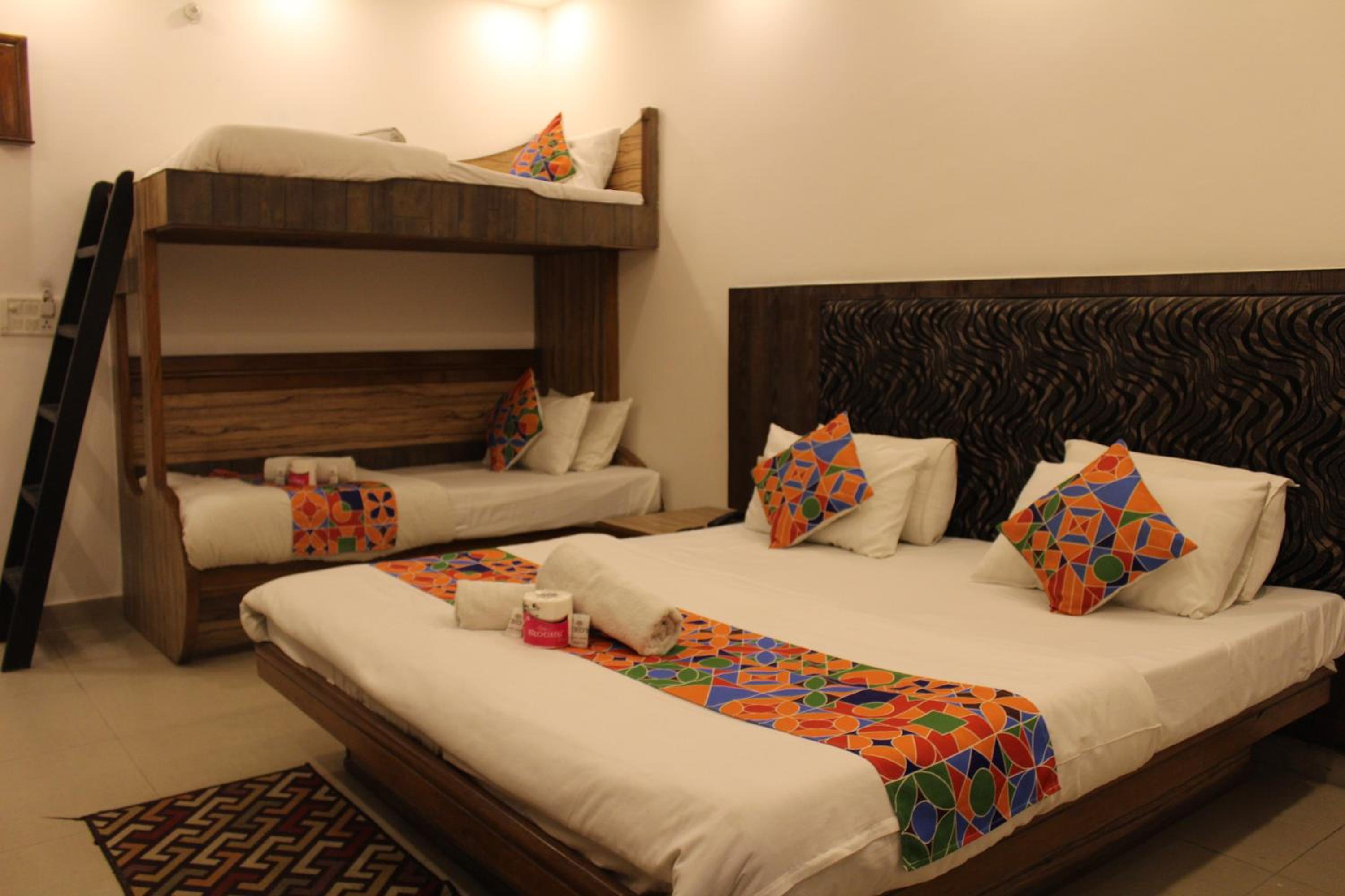 Deluxe Family Suite