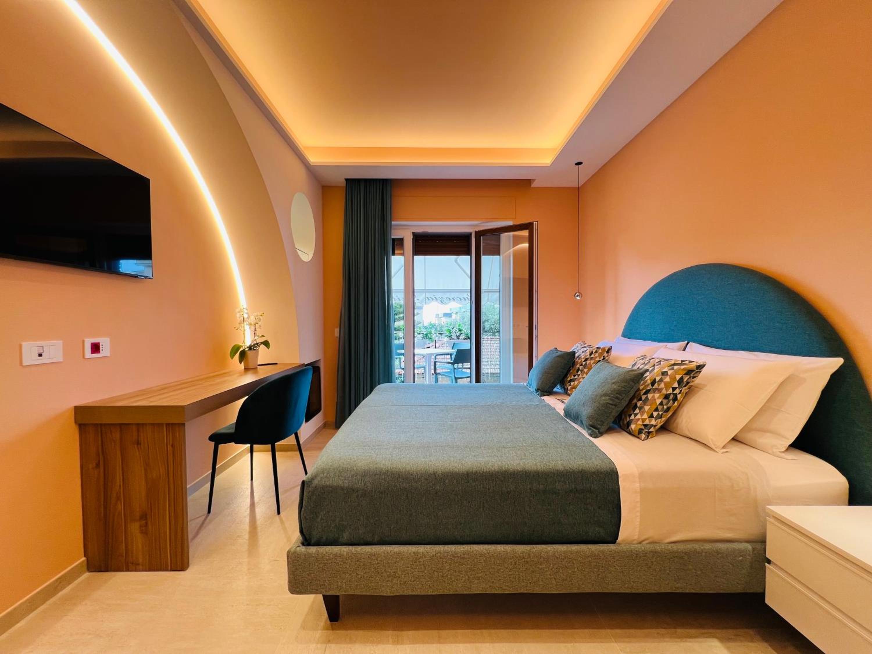 Deluxe Double Room with Balcony