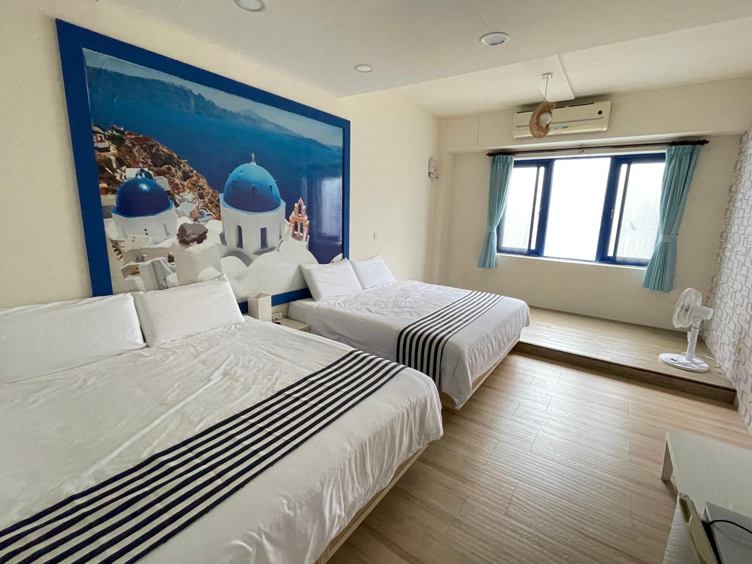 Large Twin Room photo 1