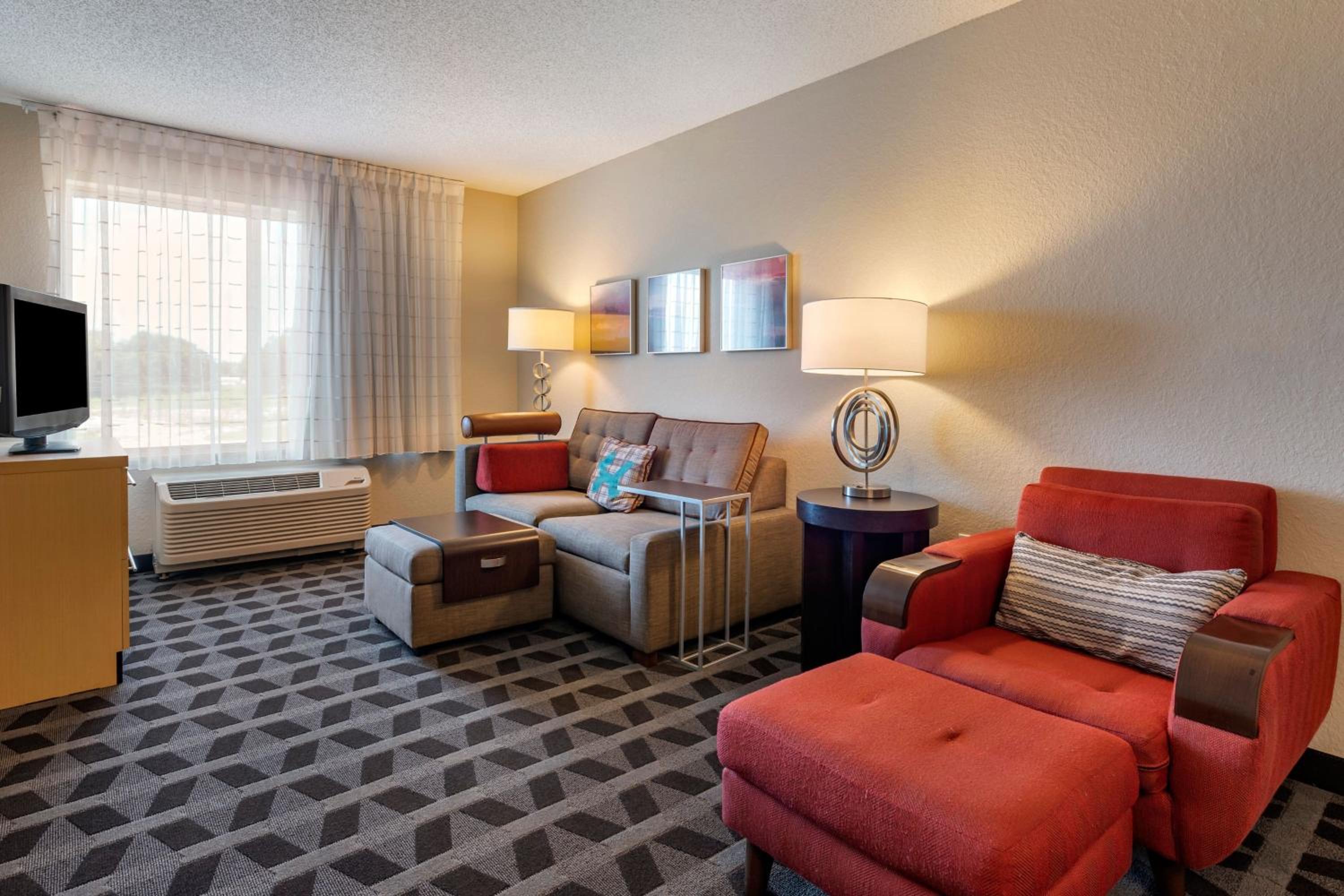 Two-Bedroom Suite - Photo 1
