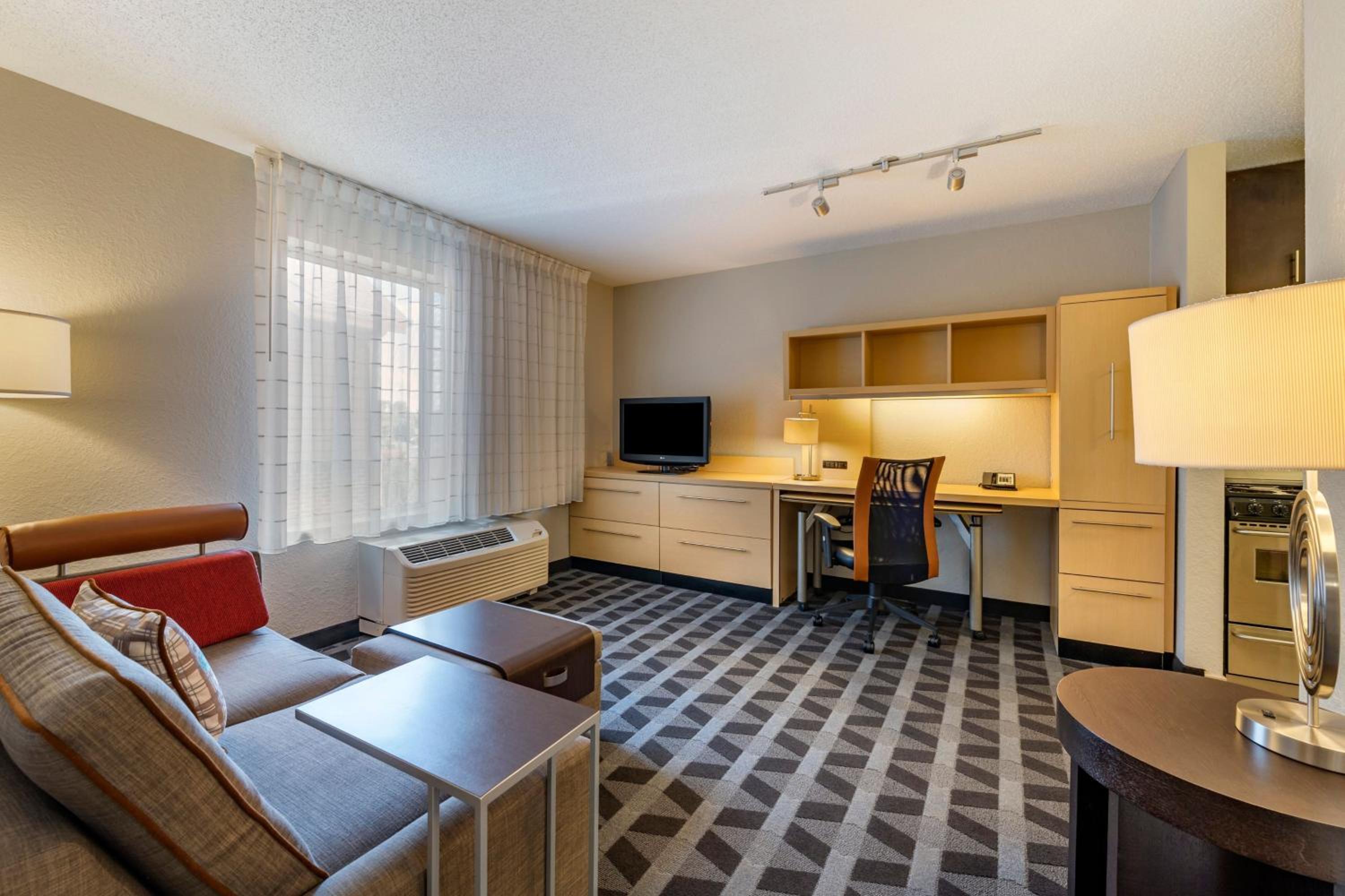 One-Bedroom Queen Suite with Sofa Bed - Photo 1